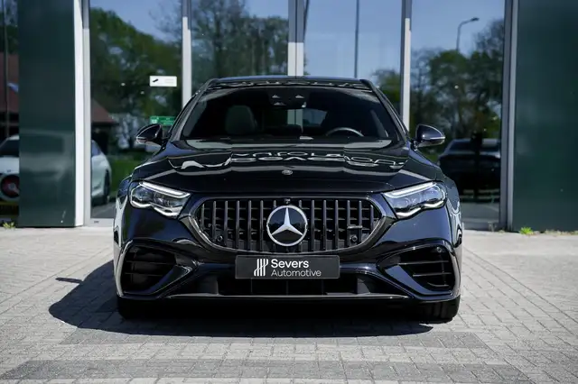 Mercedes-Benz E Class view 8