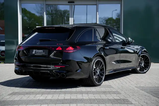 Mercedes-Benz E Class view 3