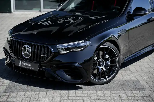 Mercedes-Benz E Class view 25