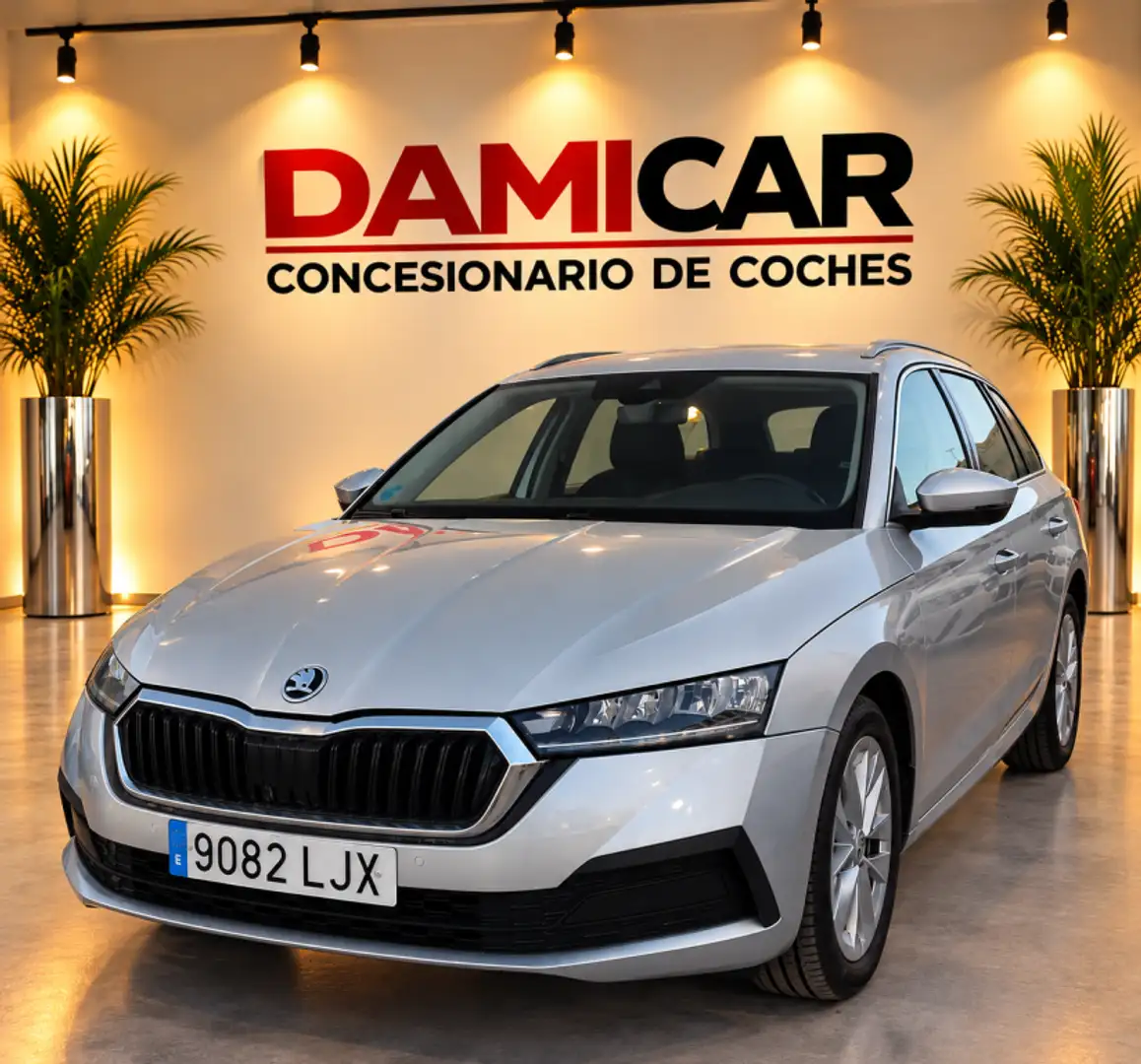 Skoda Octavia 2.0TDI Ambition 85kW Gris - 1