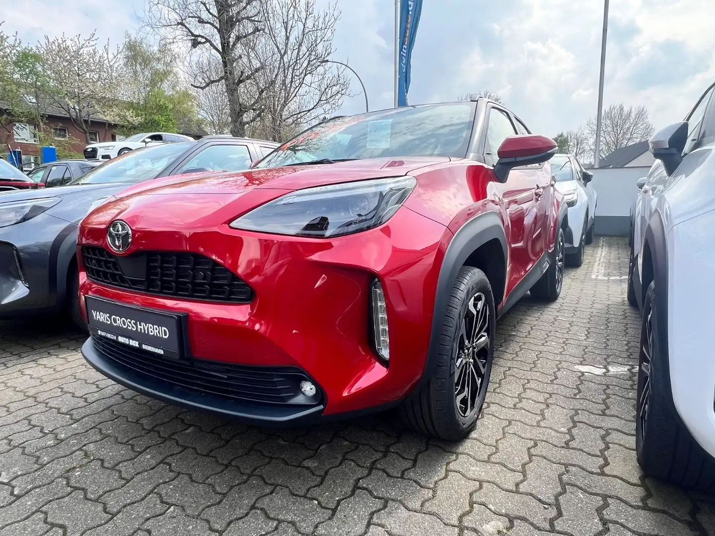 Toyota Yaris Cross Hybrid Teamplayer Safety+Winter-P. Rouge - 1