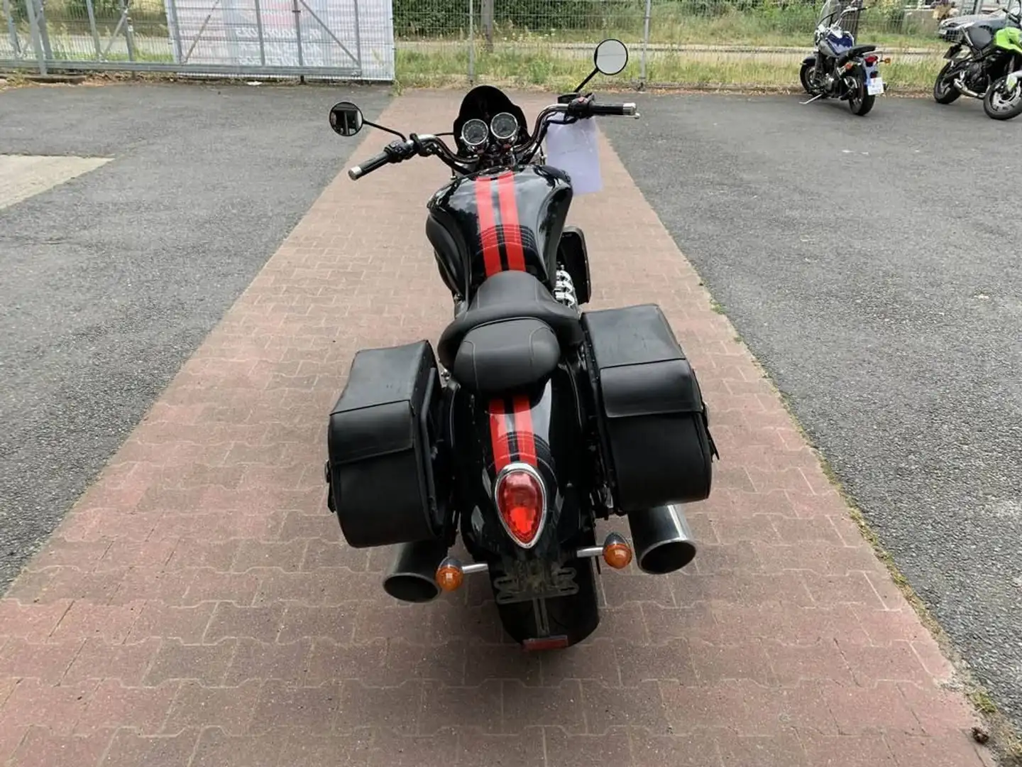 Triumph Rocket III Roadster - 2