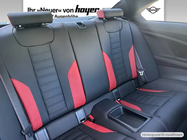 BMW M2 view 8