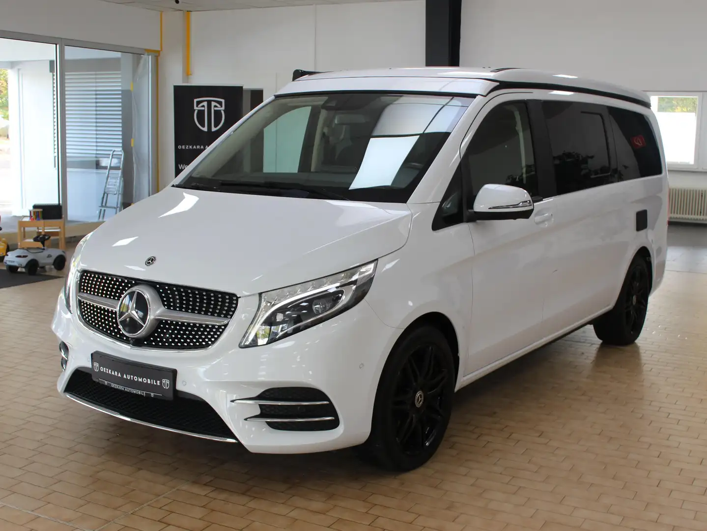 Mercedes-Benz Marco Polo V300 Marco Polo Edition Küche 5-Sitzer AMG Weiß - 2