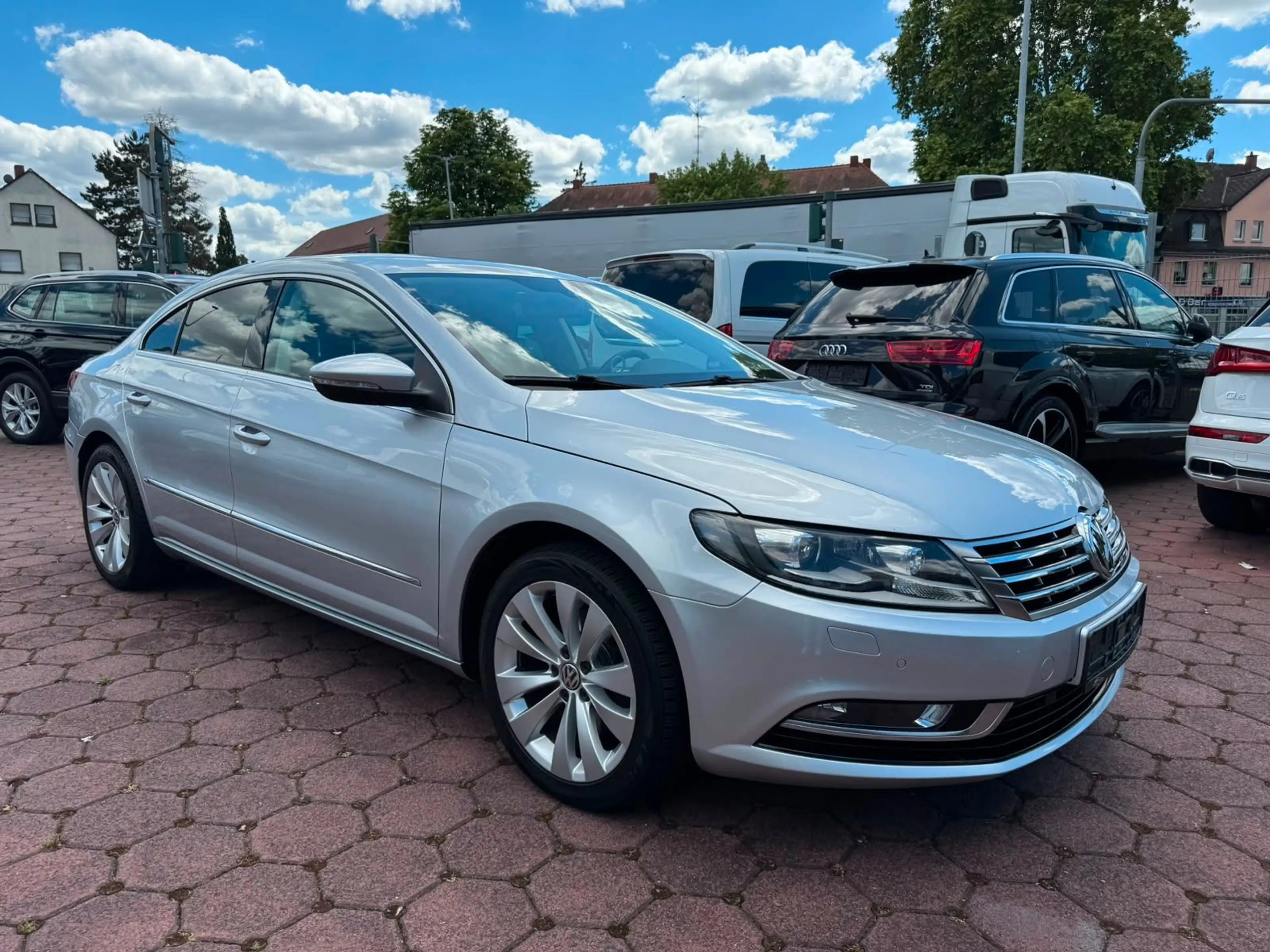 Volkswagen CC BMT BI-XENON PTS NAVI 5-Sitzer — photo 3