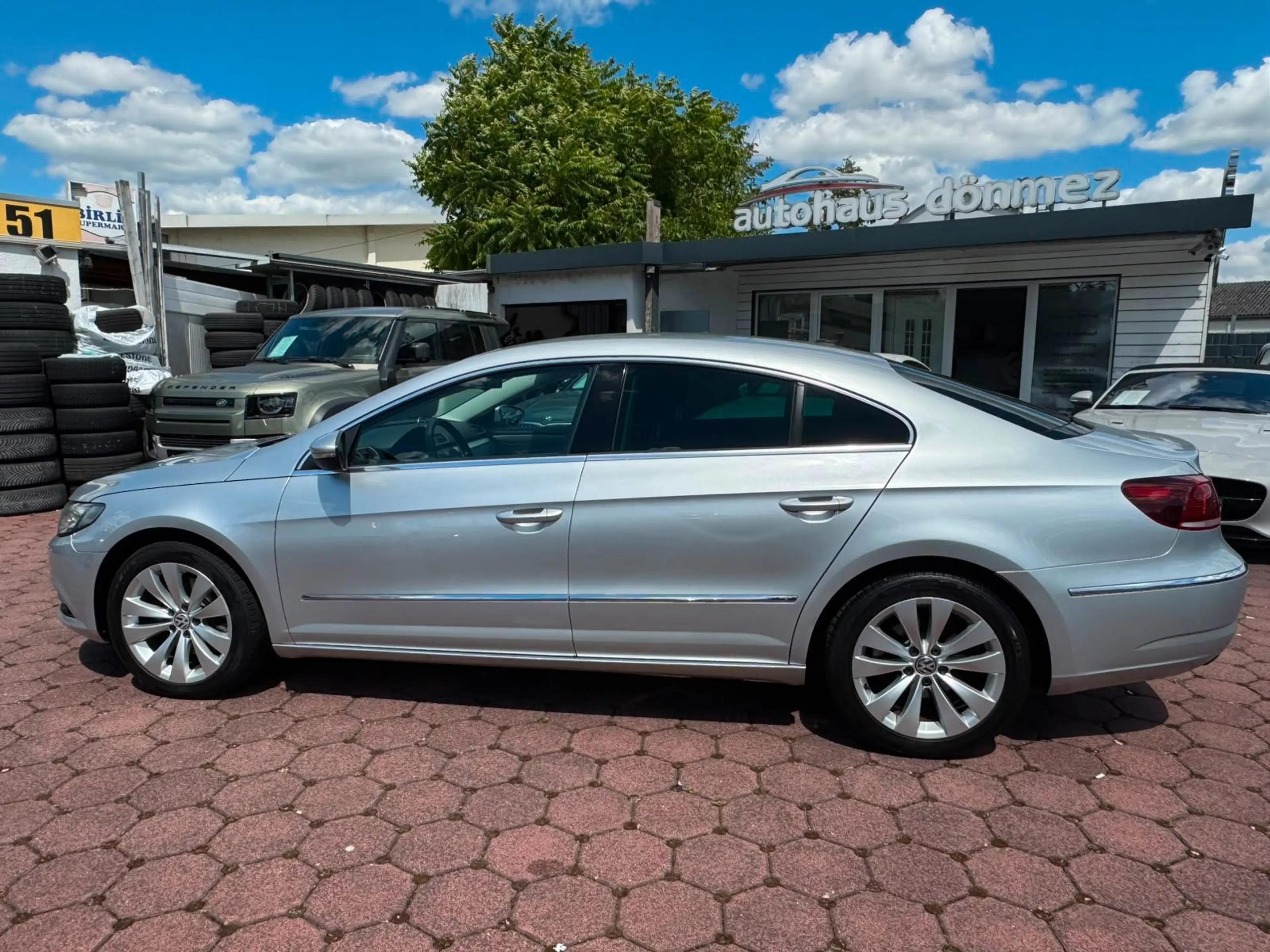 Volkswagen CC BMT BI-XENON PTS NAVI 5-Sitzer — photo 8