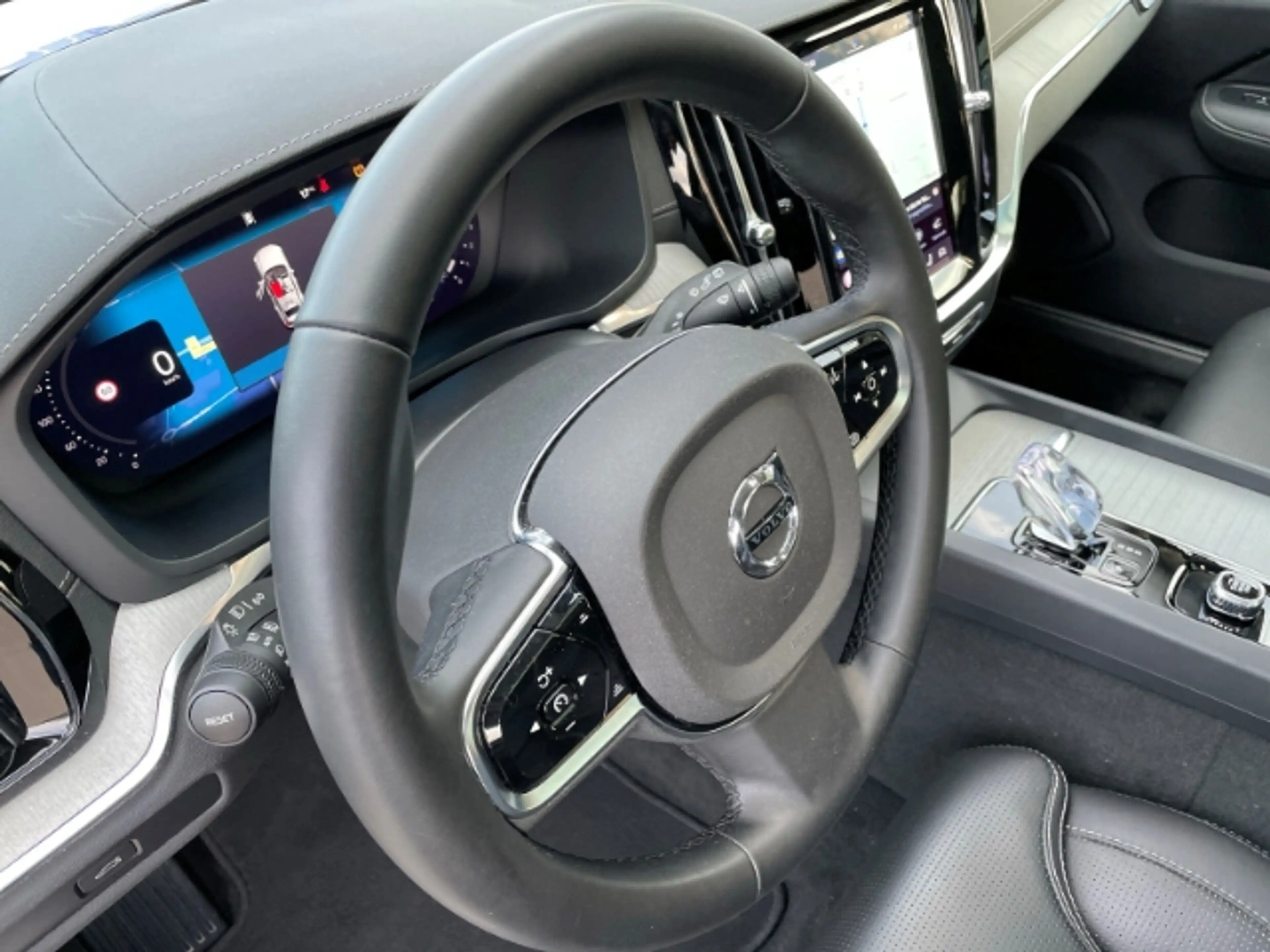 Volvo V60 Cross Country B5 AWD Ultimate Mild-Hybrid Autom. AHK, Panoramada — photo 13