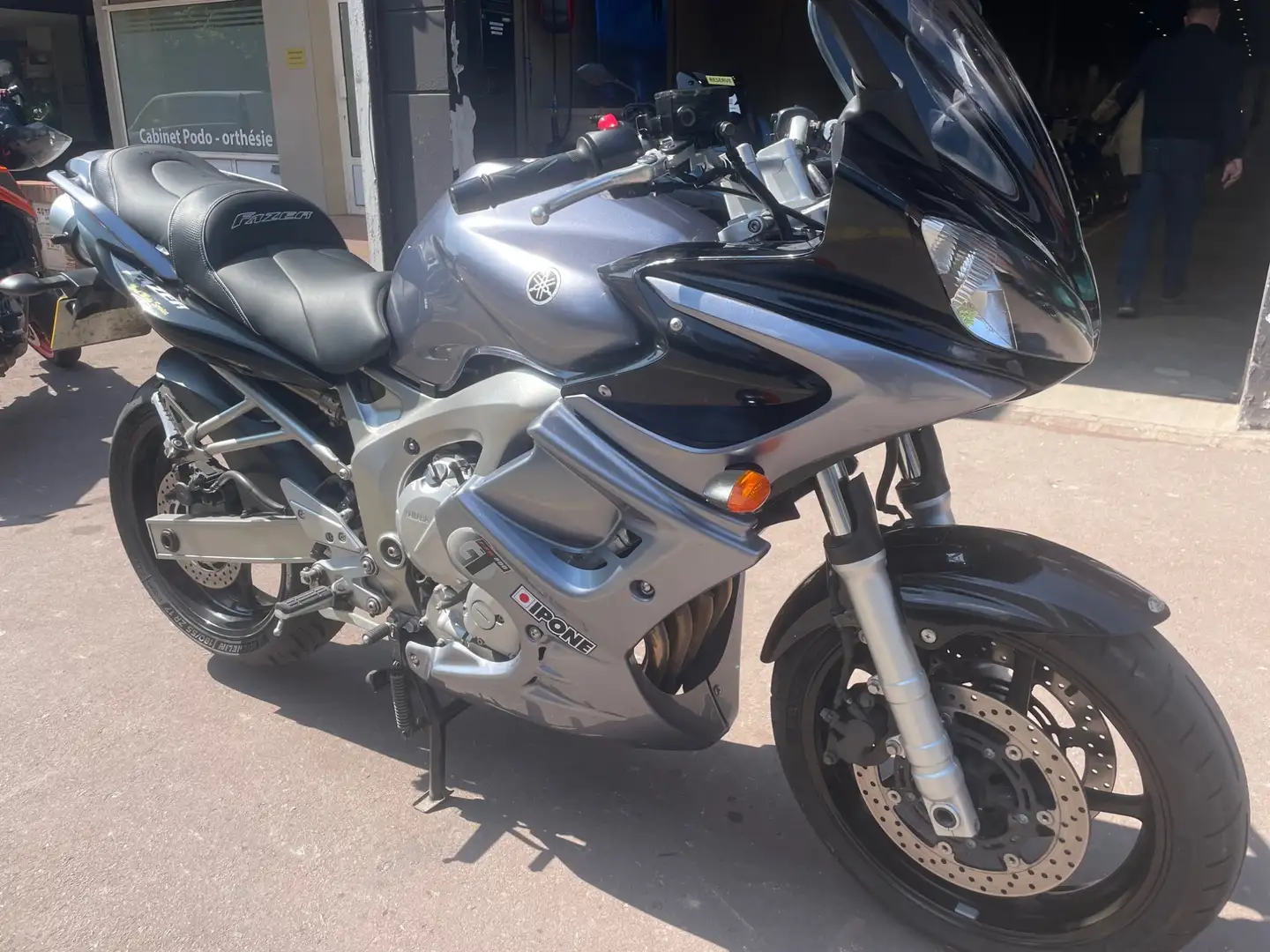 Yamaha FZ 6 Gri - 2