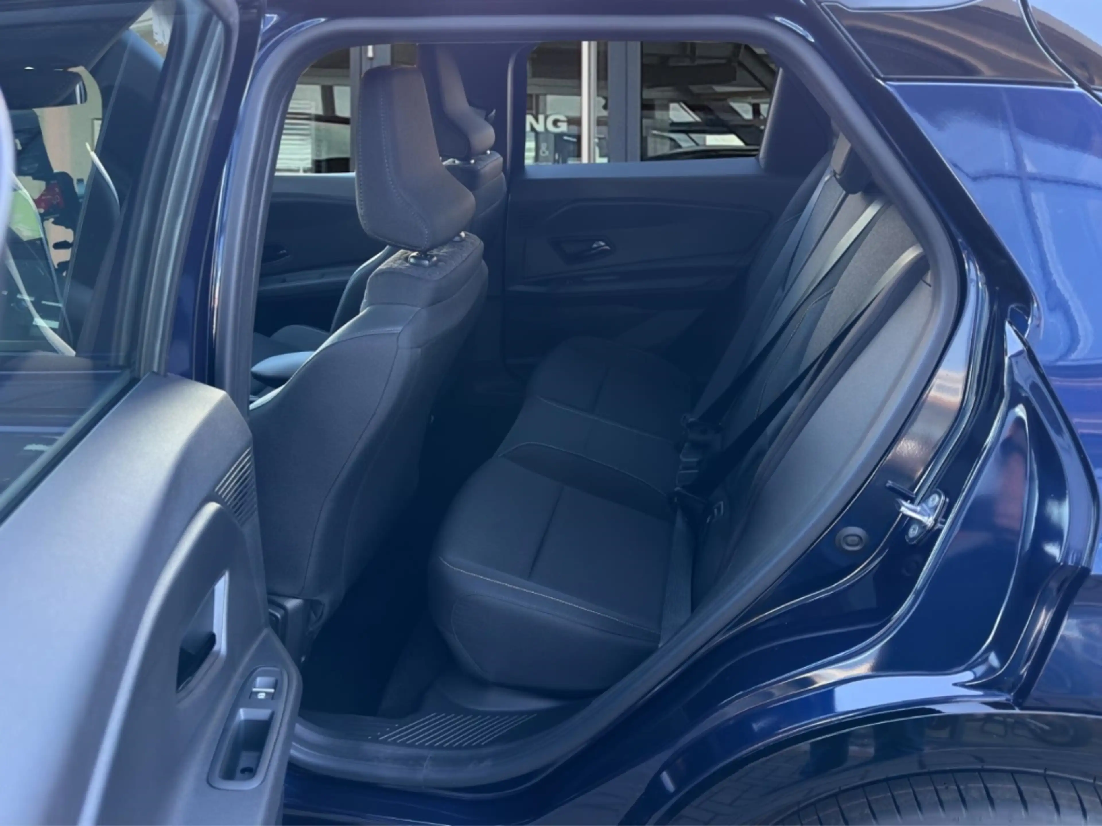 Nissan Micra Advance 40 kWh °Winter-Paket°Navi°RFK°AAC° — photo 8