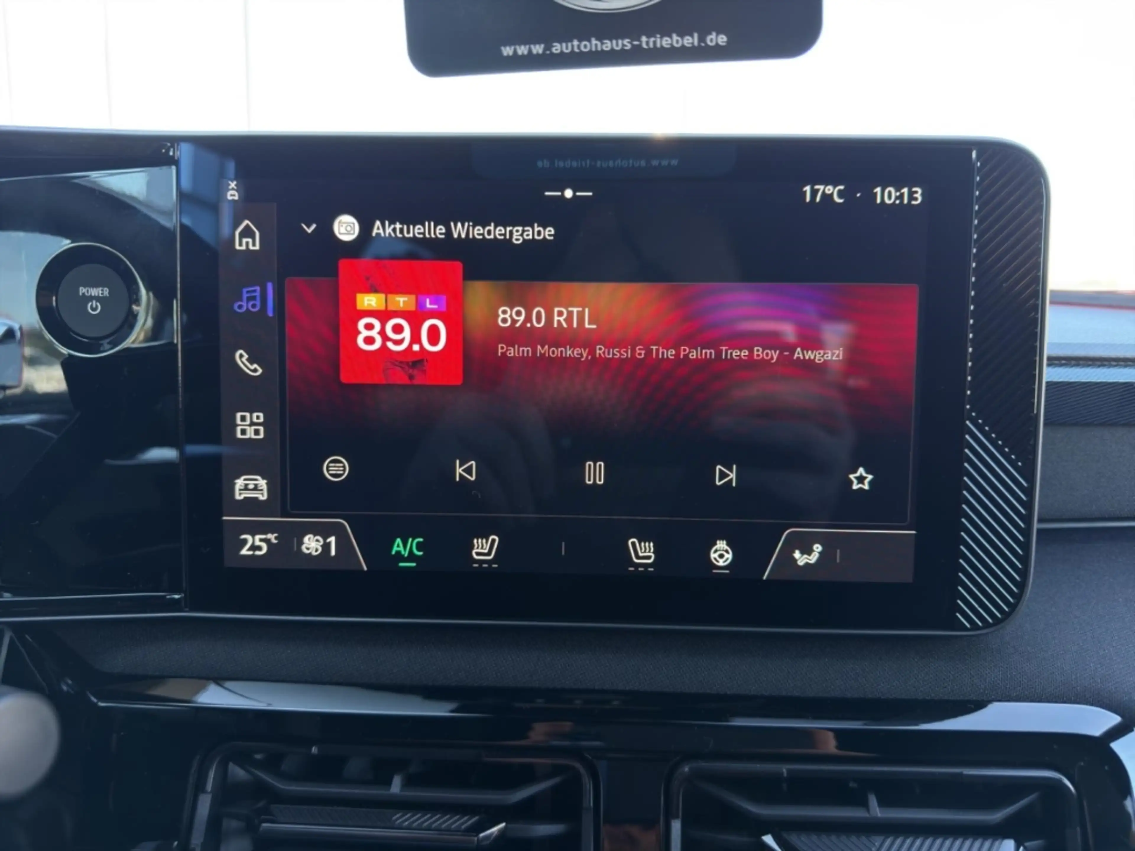 Nissan Micra Advance 40 kWh °Winter-Paket°Navi°RFK°AAC° — photo 14