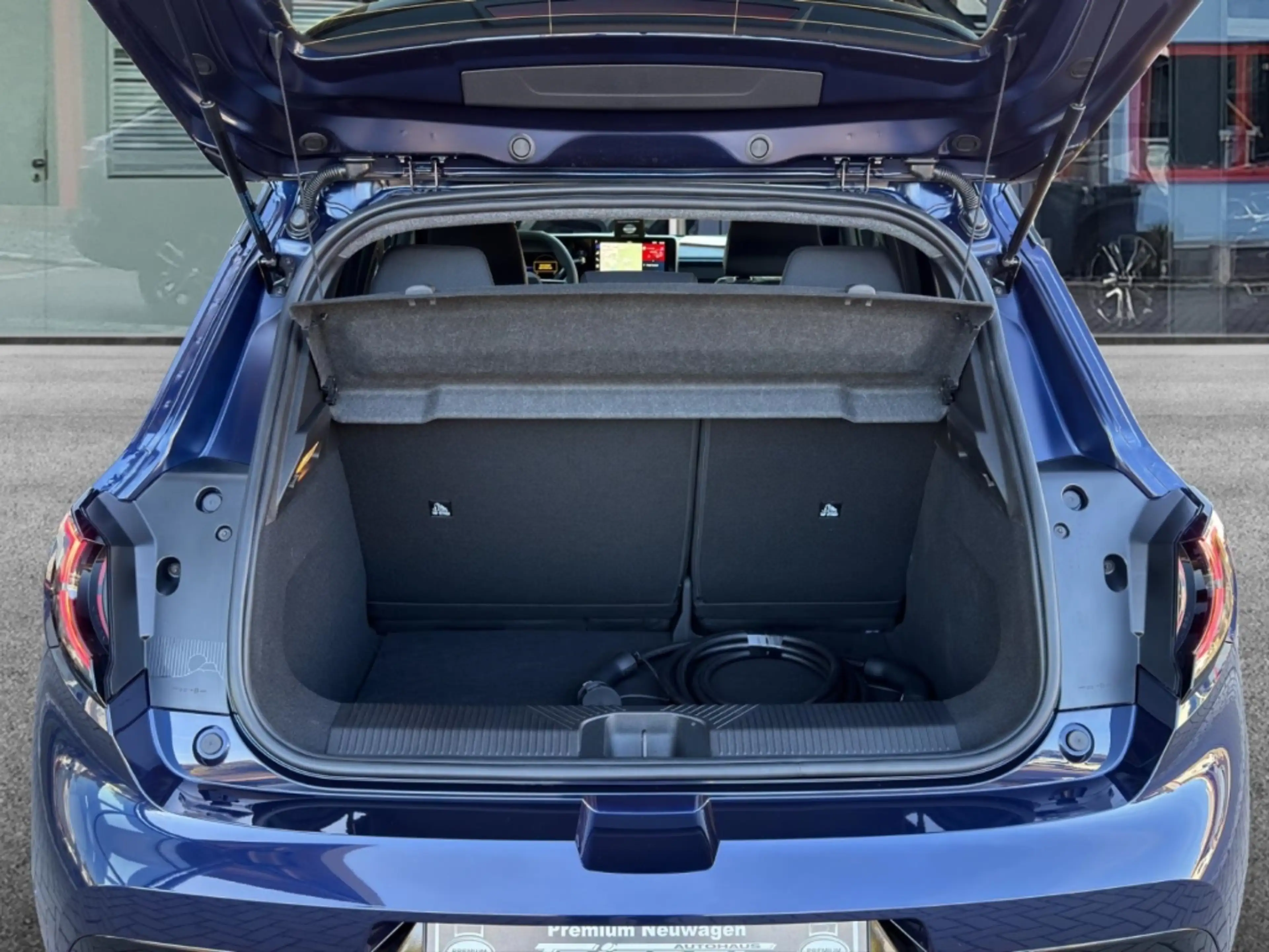 Nissan Micra Advance 40 kWh °Winter-Paket°Navi°RFK°AAC° — photo 6
