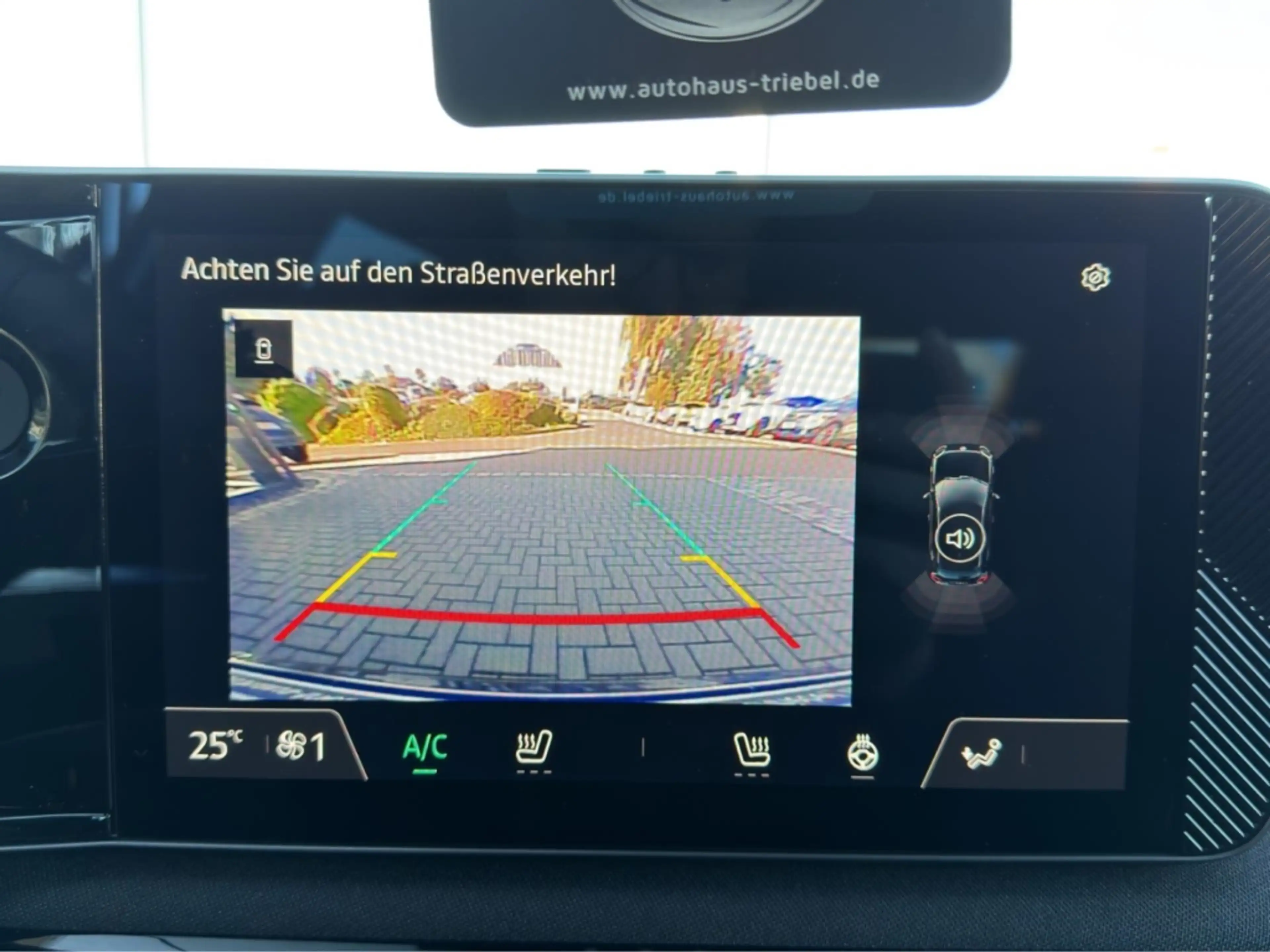 Nissan Micra Advance 40 kWh °Winter-Paket°Navi°RFK°AAC° — photo 13
