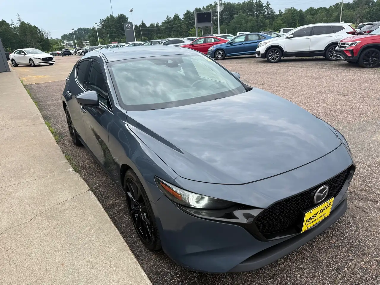 Mazda 3 снимка Mazda 3