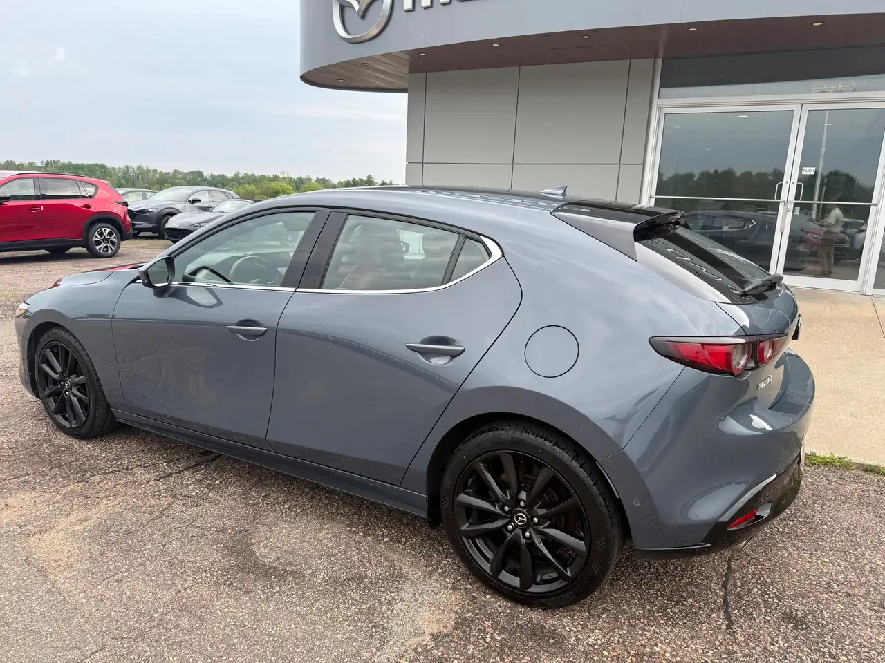 Mazda 3 снимка Mazda 3