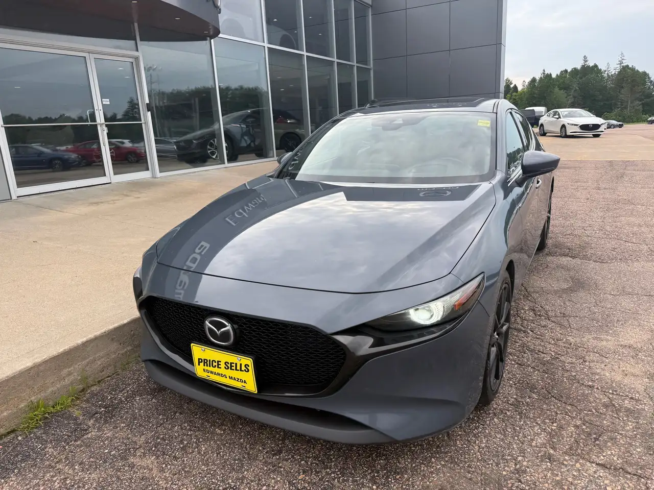 Mazda 3 снимка Mazda 3