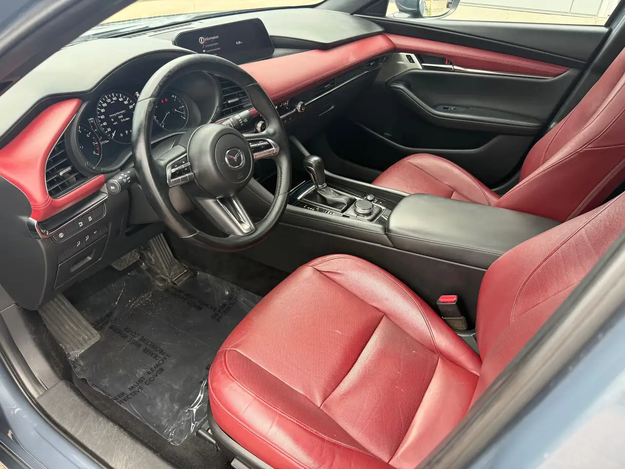 Mazda 3 снимка Mazda 3