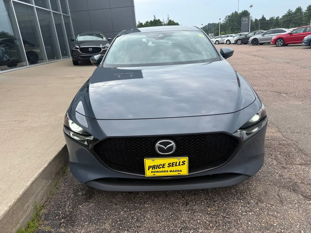 Mazda 3 снимка Mazda 3