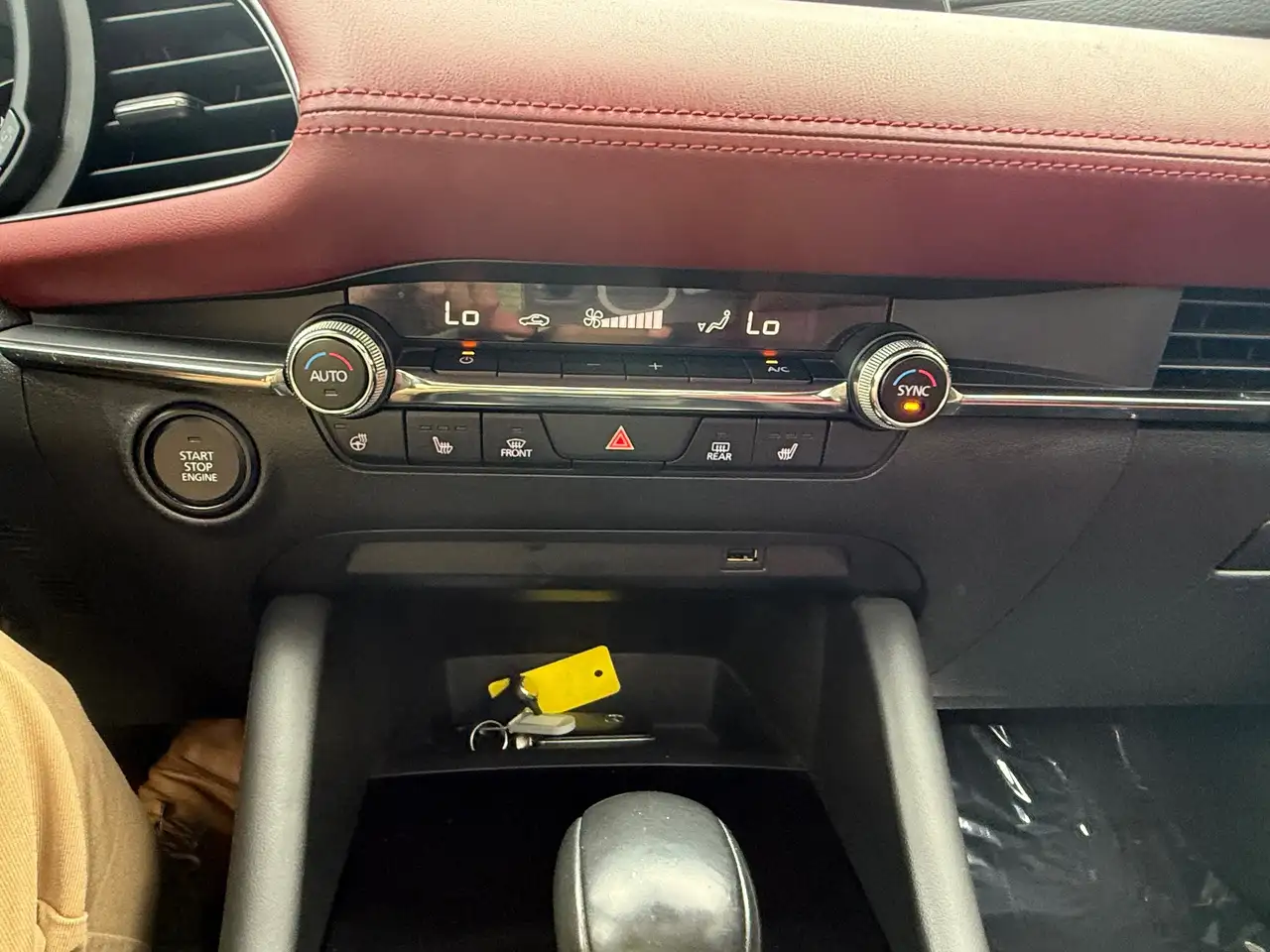 Mazda 3 снимка Mazda 3