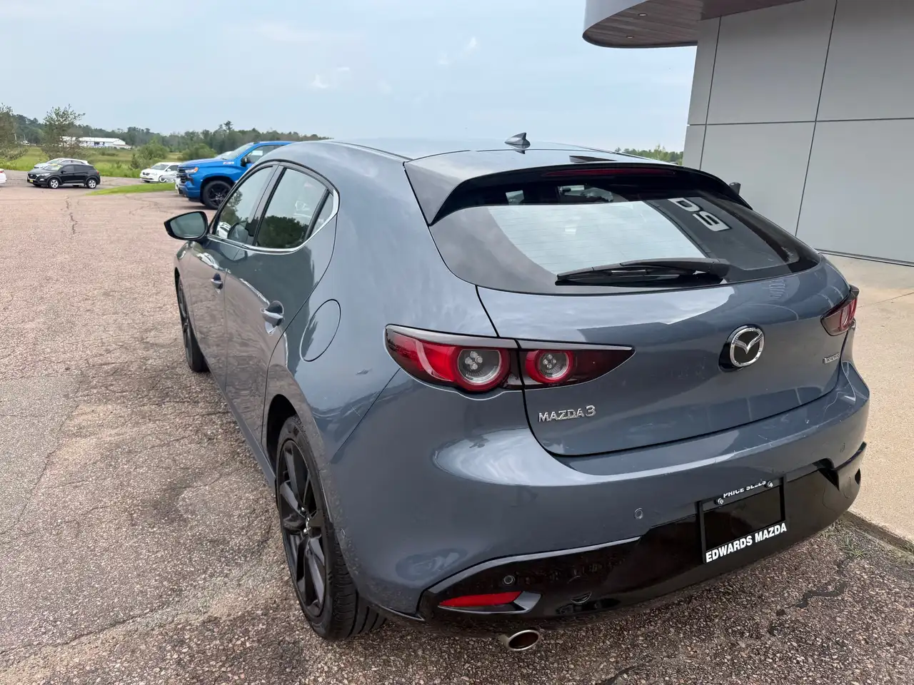 Mazda 3 снимка Mazda 3