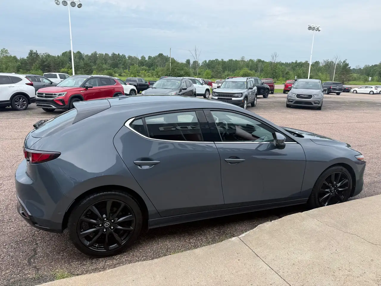 Mazda 3 снимка Mazda 3