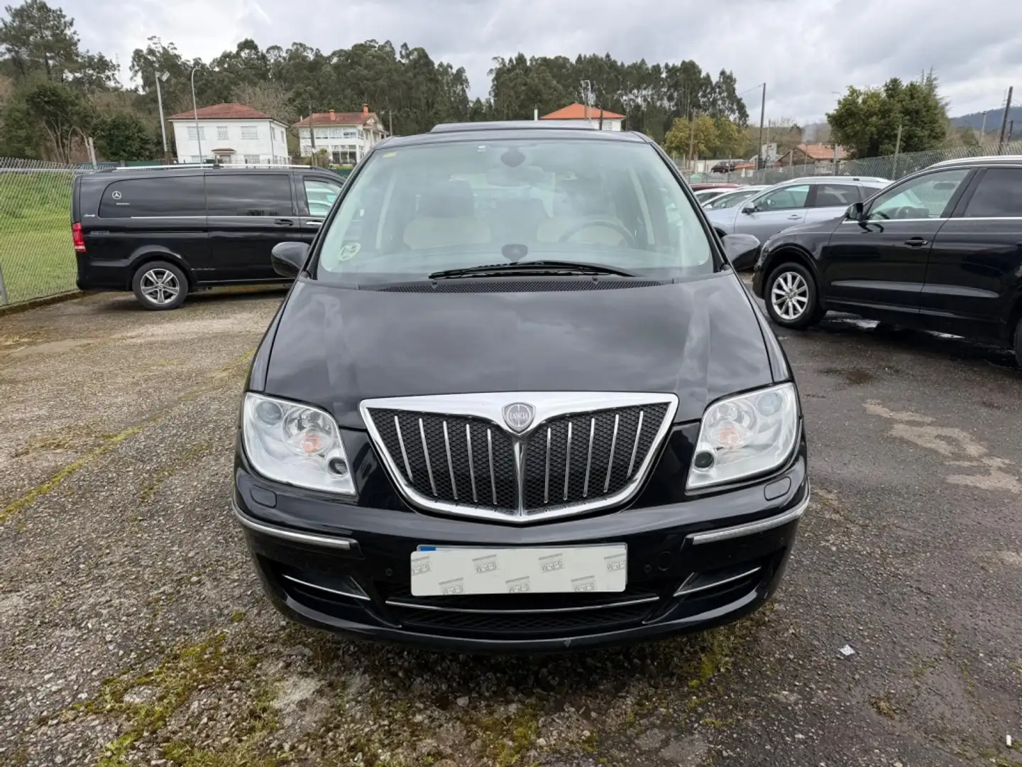 Lancia Phedra 2.2JTD 16v Oro Plus Schwarz - 2