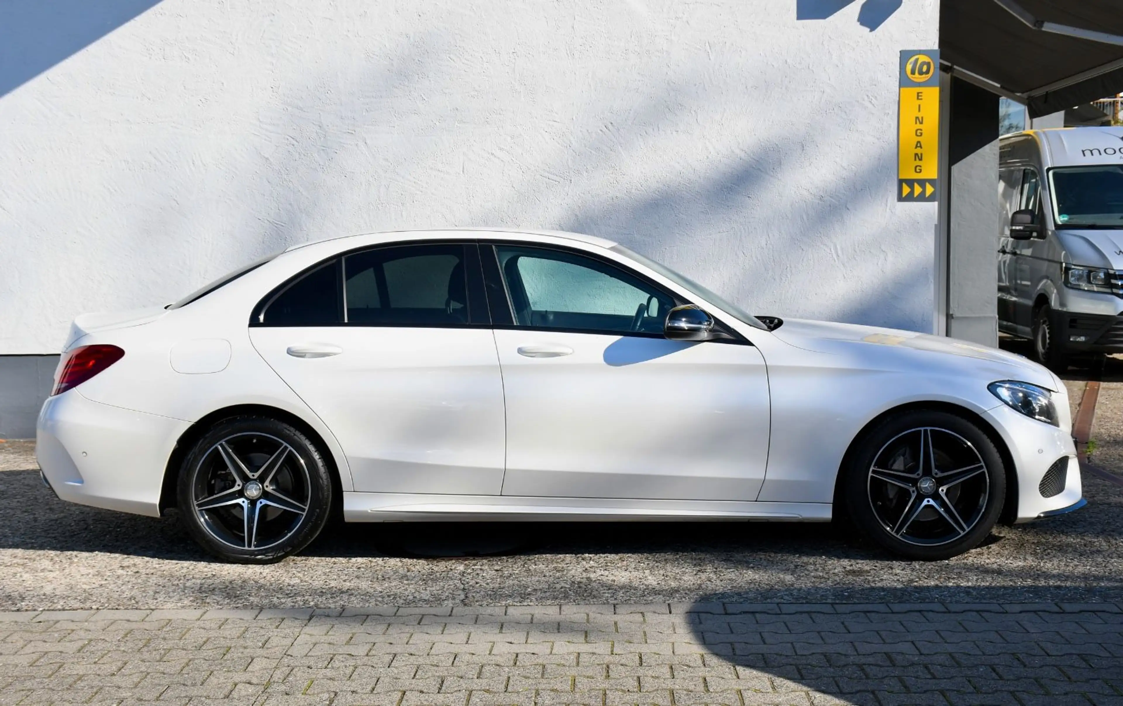Mercedes-Benz C 180 Lim. AMG Night Voll Leder Navi LED Sitzh — photo 6
