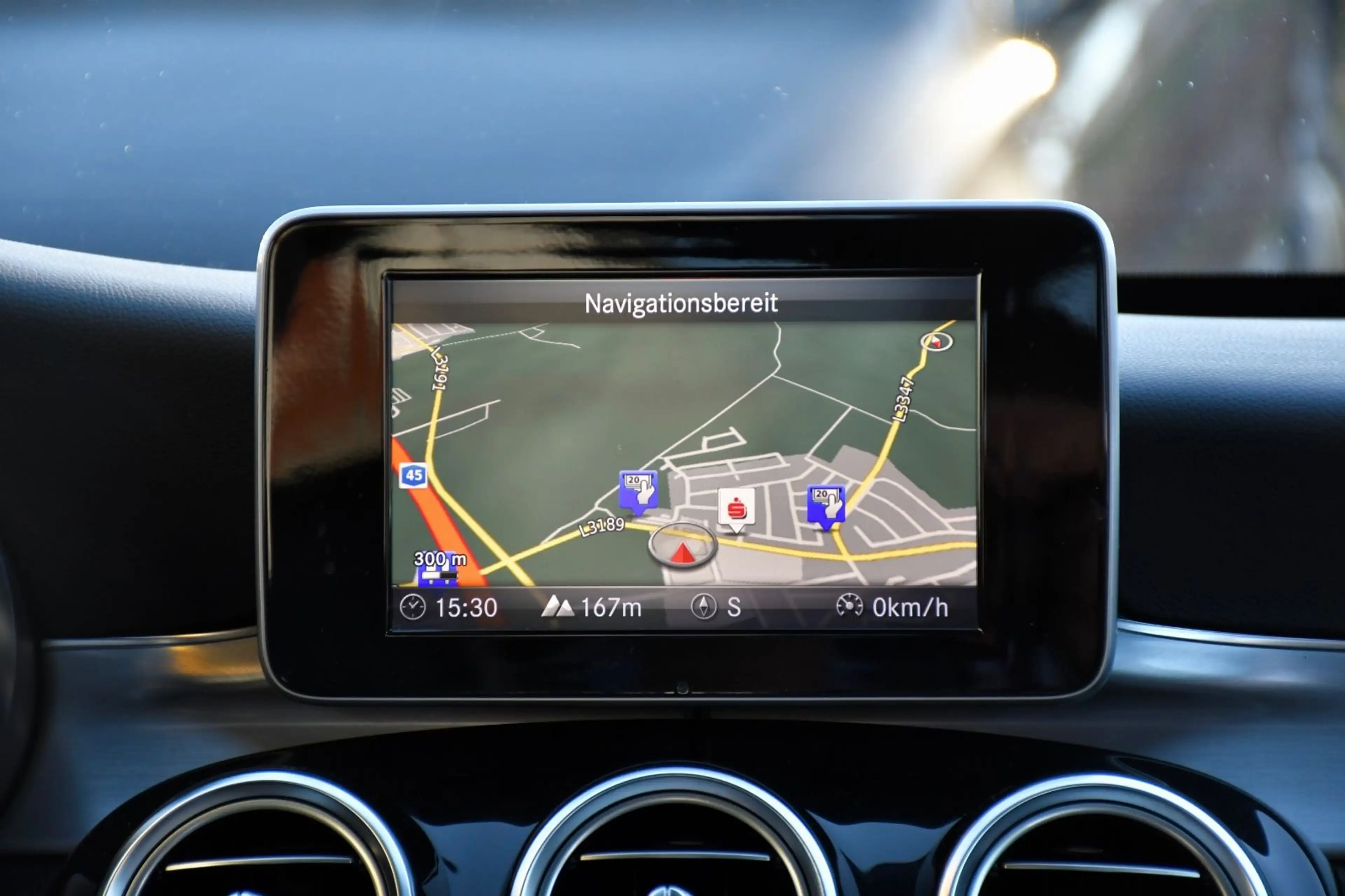 Mercedes-Benz C 180 Lim. AMG Night Voll Leder Navi LED Sitzh — photo 12