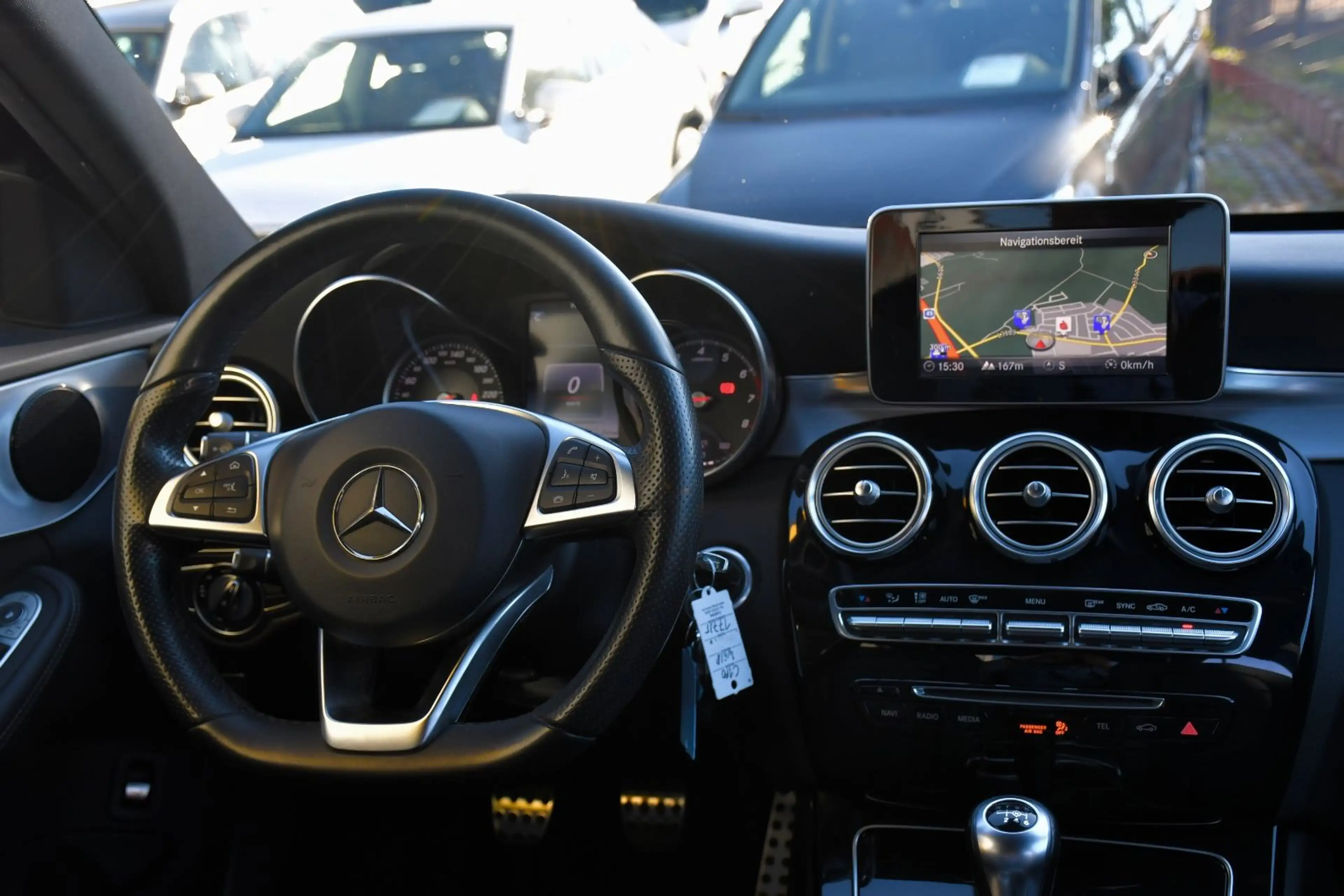 Mercedes-Benz C 180 Lim. AMG Night Voll Leder Navi LED Sitzh — photo 10