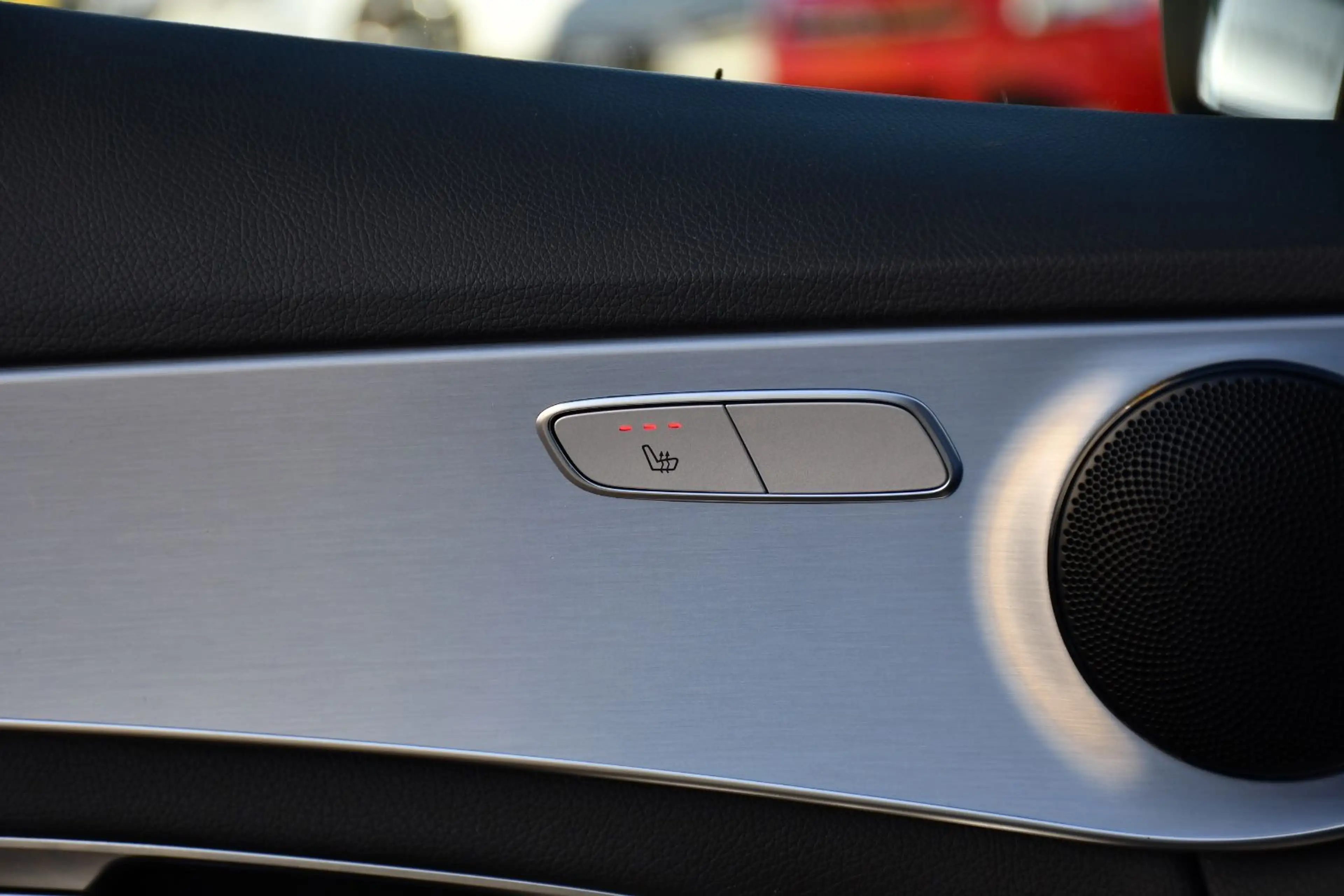 Mercedes-Benz C 180 Lim. AMG Night Voll Leder Navi LED Sitzh — photo 14