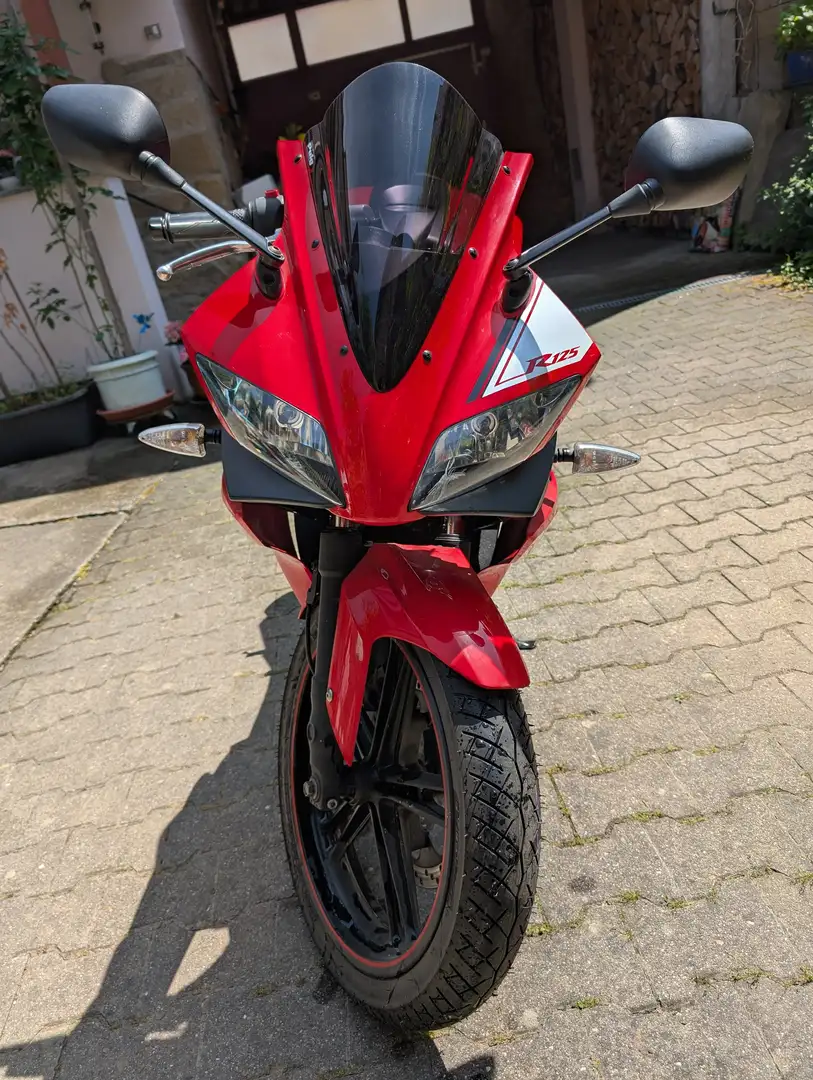 Yamaha YZF-R125 Rouge - 1