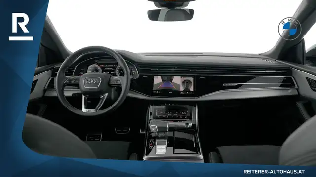 Audi Q8 view 13