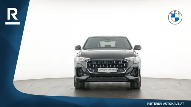 Audi Q8 view 2
