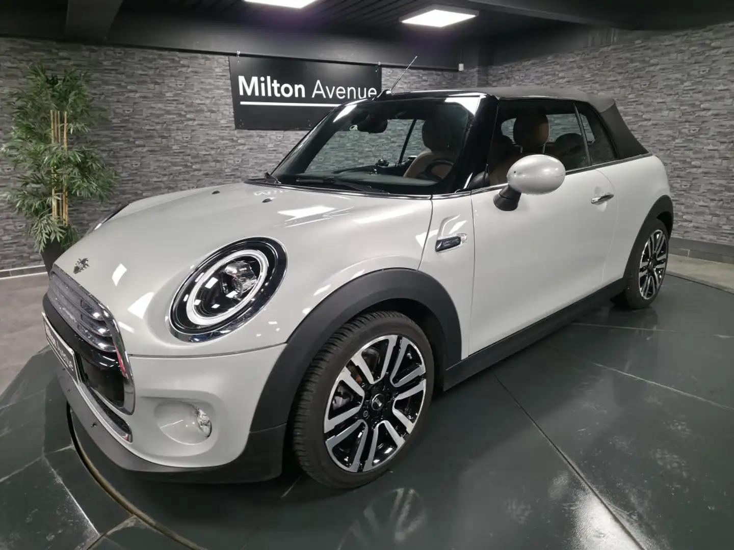 MINI Cooper Mini Cabriolet 1.5i - 136 - BVR  Cooper Heddon Street Gris - 1