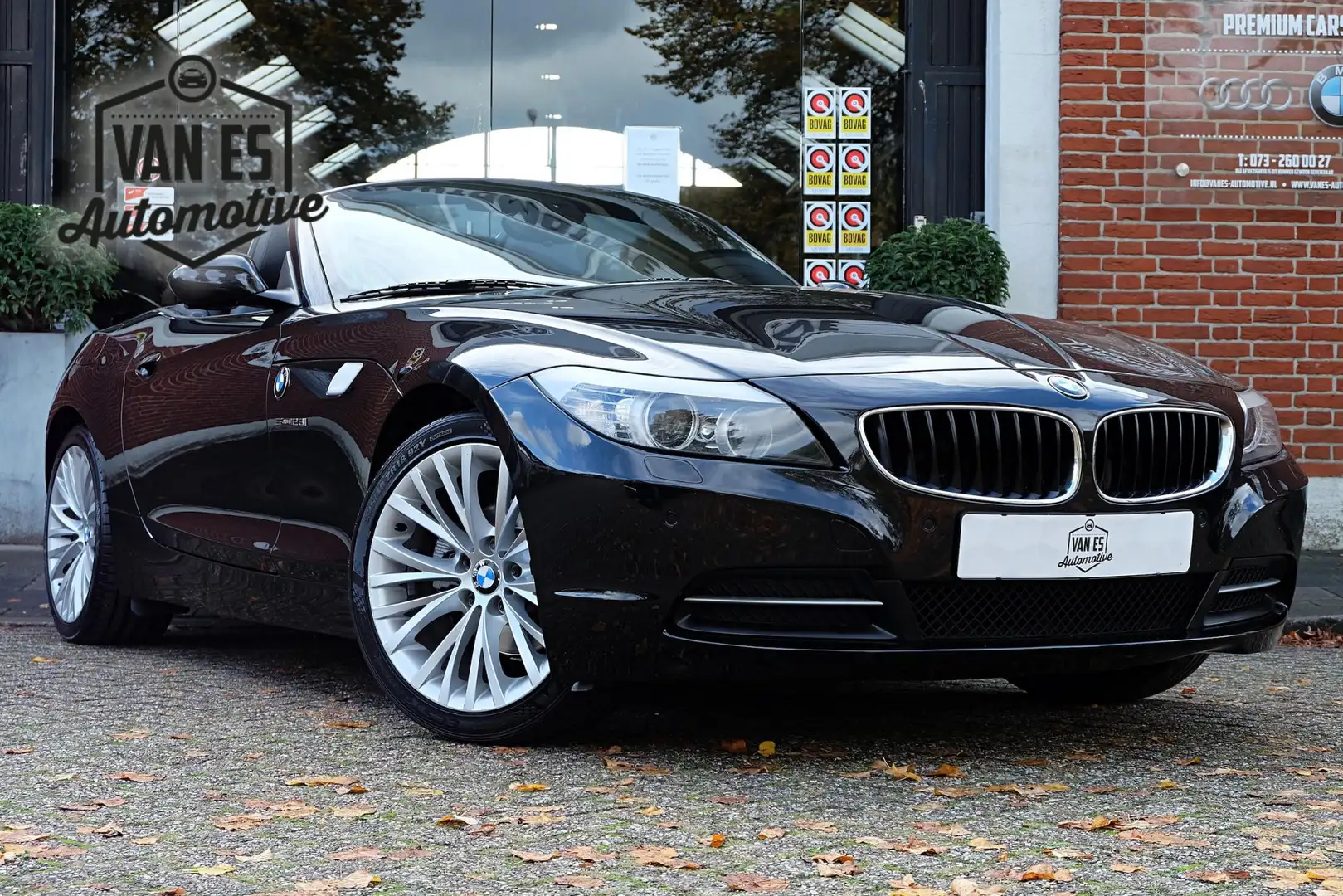 BMW Z4 Roadster sDrive23i Executive / Leder / Navi / PDC Zwart - 1