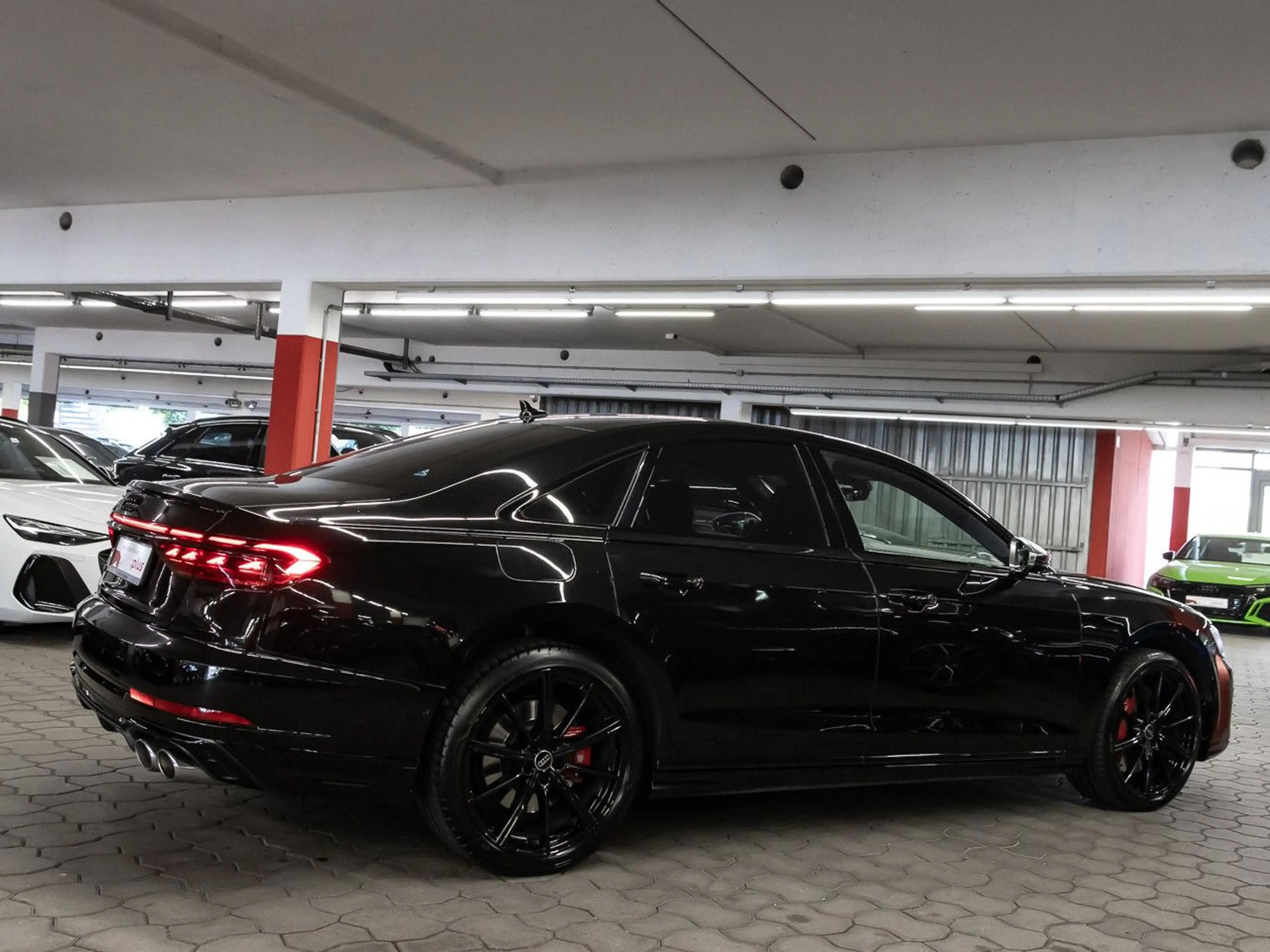 Audi S8 4.0 TFSI quattro Matrix Keyless 360° B&O 21" — photo 6