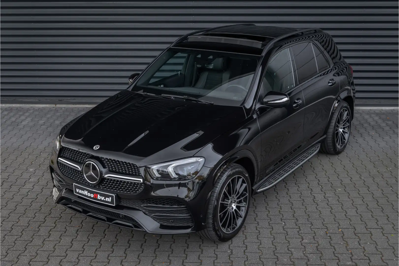 Mercedes-Benz GLE 350 de 4MATIC AMG-Line -Airmatic-21''-Night Zwart - 2