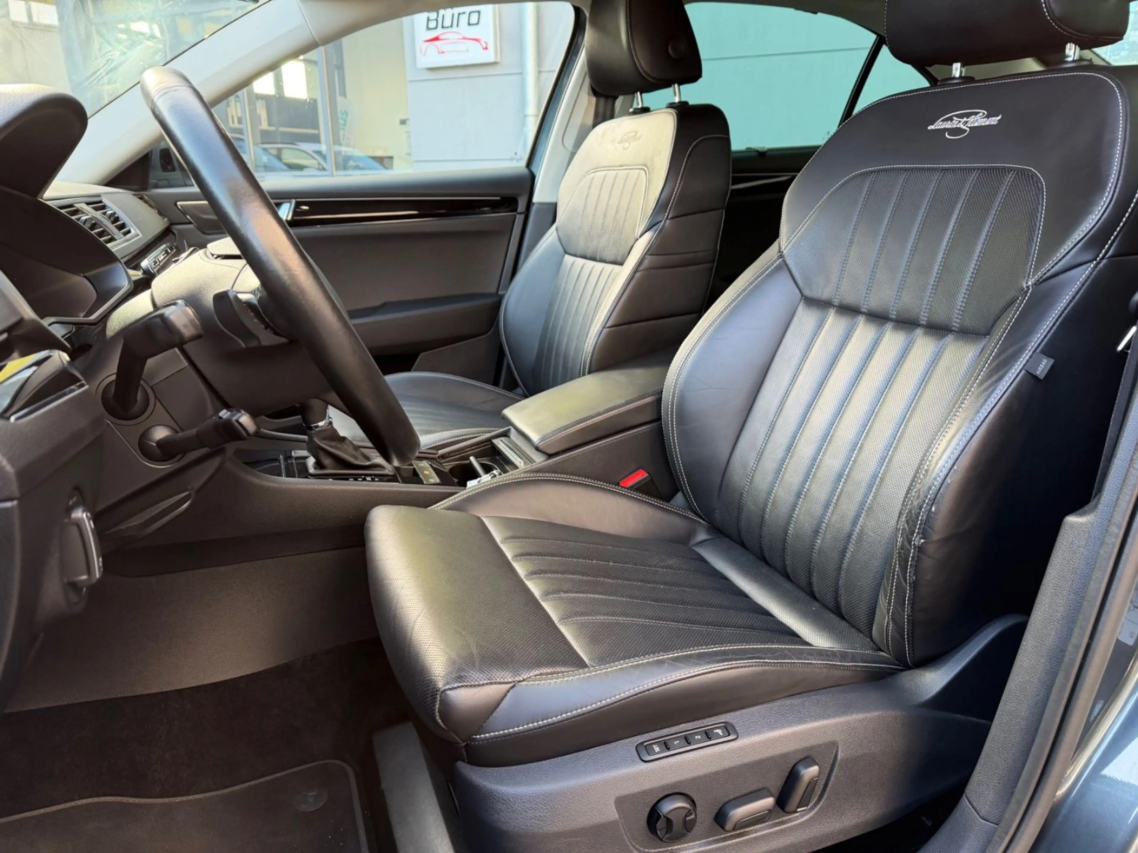Skoda Superb Lim. L&K/SHZ+BELÜFT*/LEDER/KAMERA/SOUNDSY — photo 12