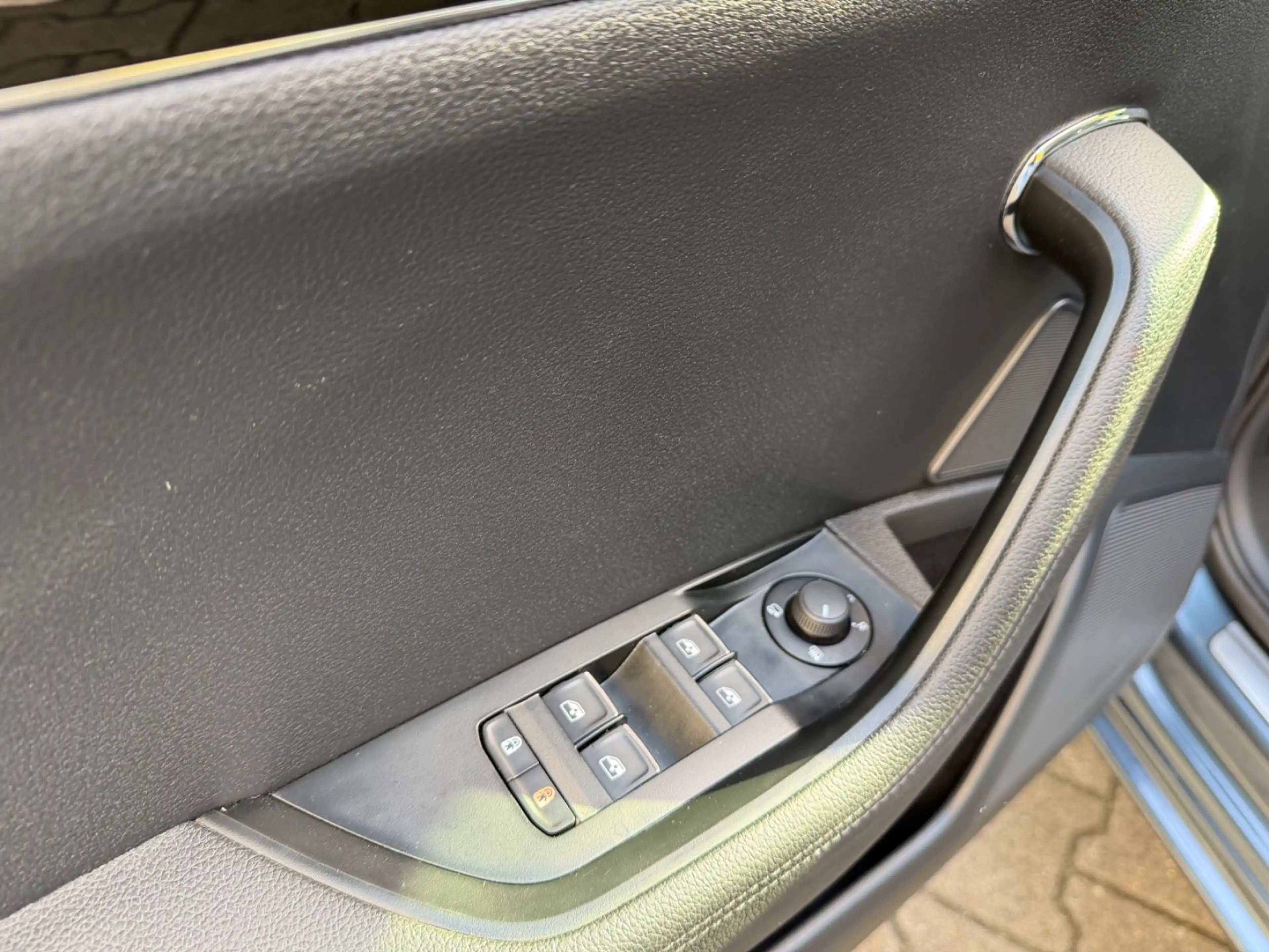 Skoda Superb Lim. L&K/SHZ+BELÜFT*/LEDER/KAMERA/SOUNDSY — photo 10