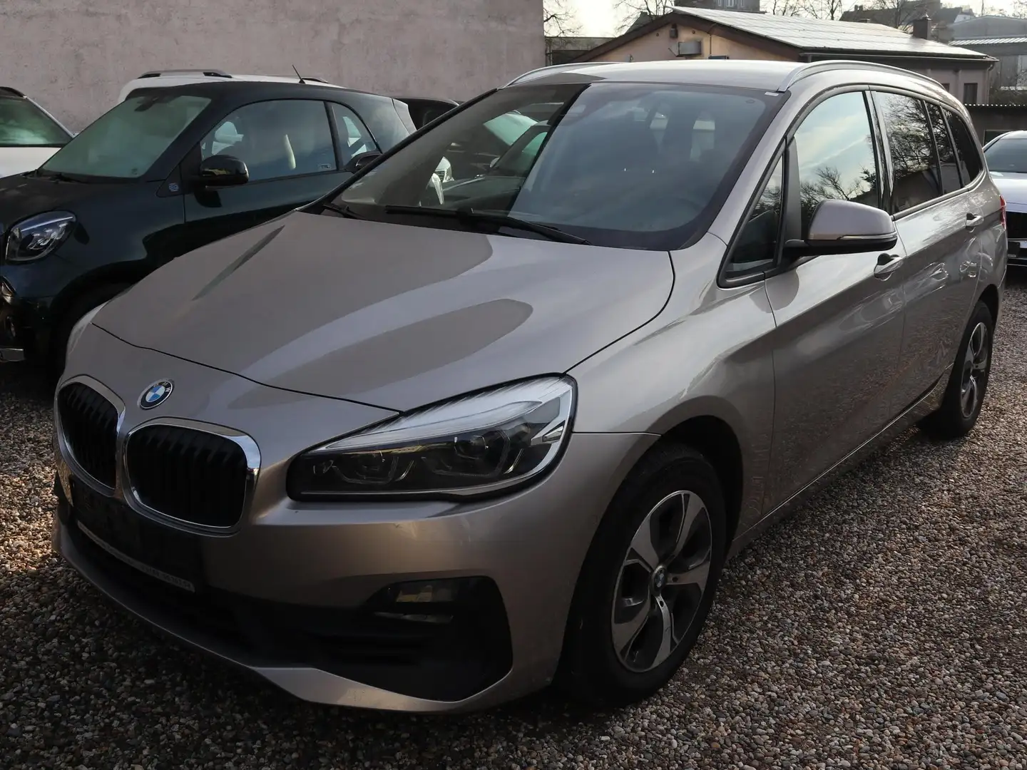 BMW 216 216 d Advantage*1.HAND*Navi*M-Paket* Grau - 1