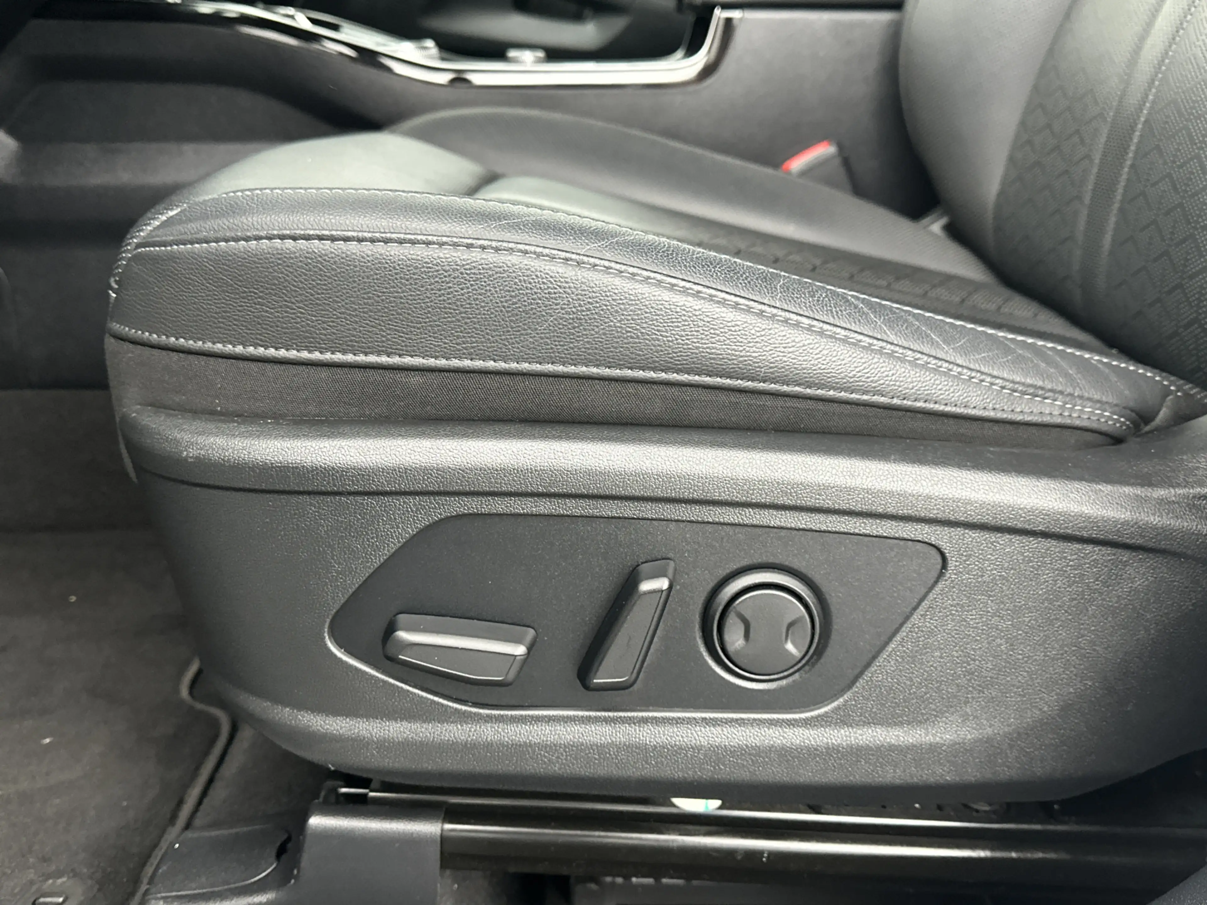 Kia Sorento 1.6 T-GDI Plug-in Hybrid 4WD ExecutiveLine 7p. — photo 13