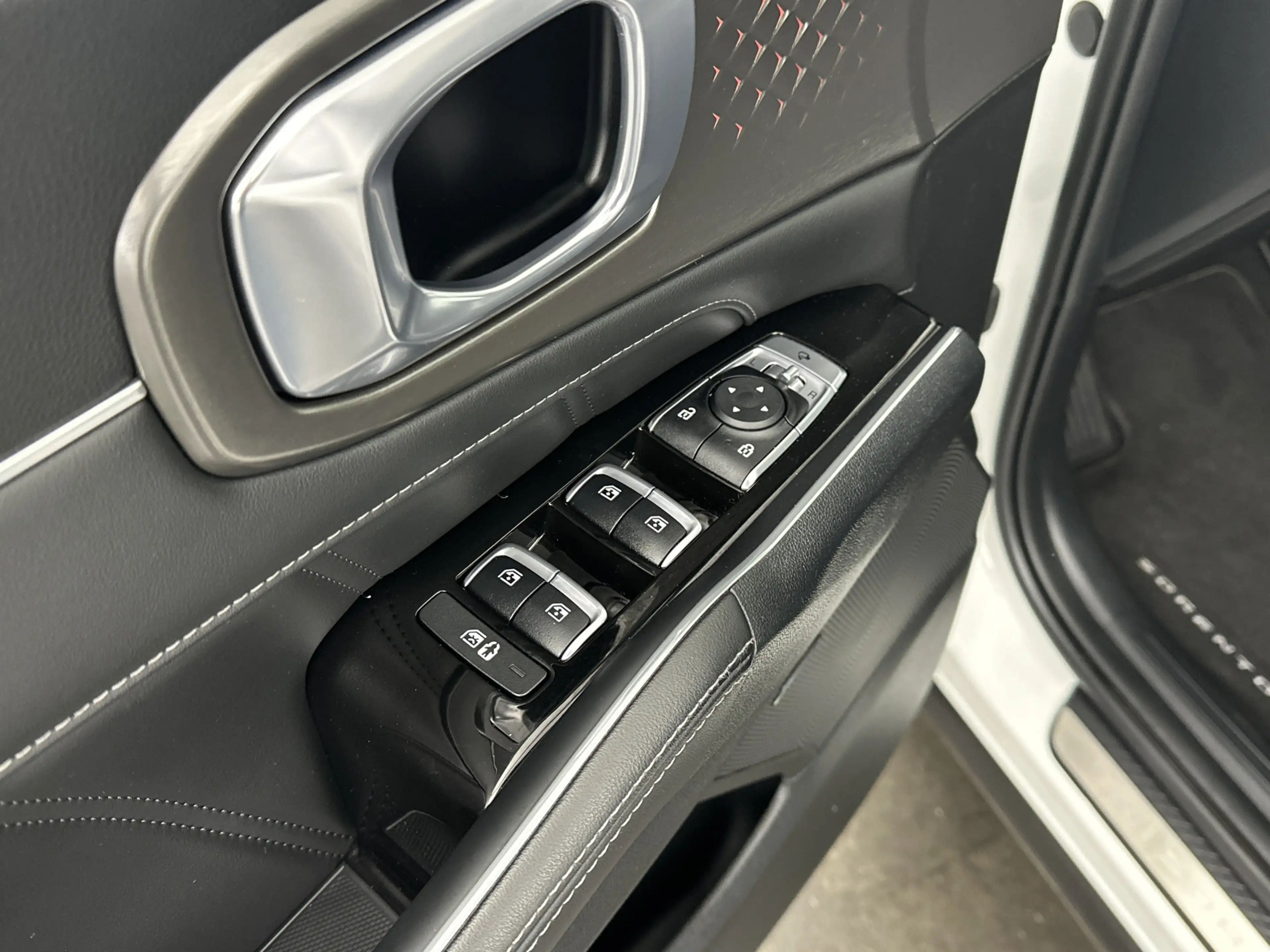 Kia Sorento 1.6 T-GDI Plug-in Hybrid 4WD ExecutiveLine 7p. — photo 12
