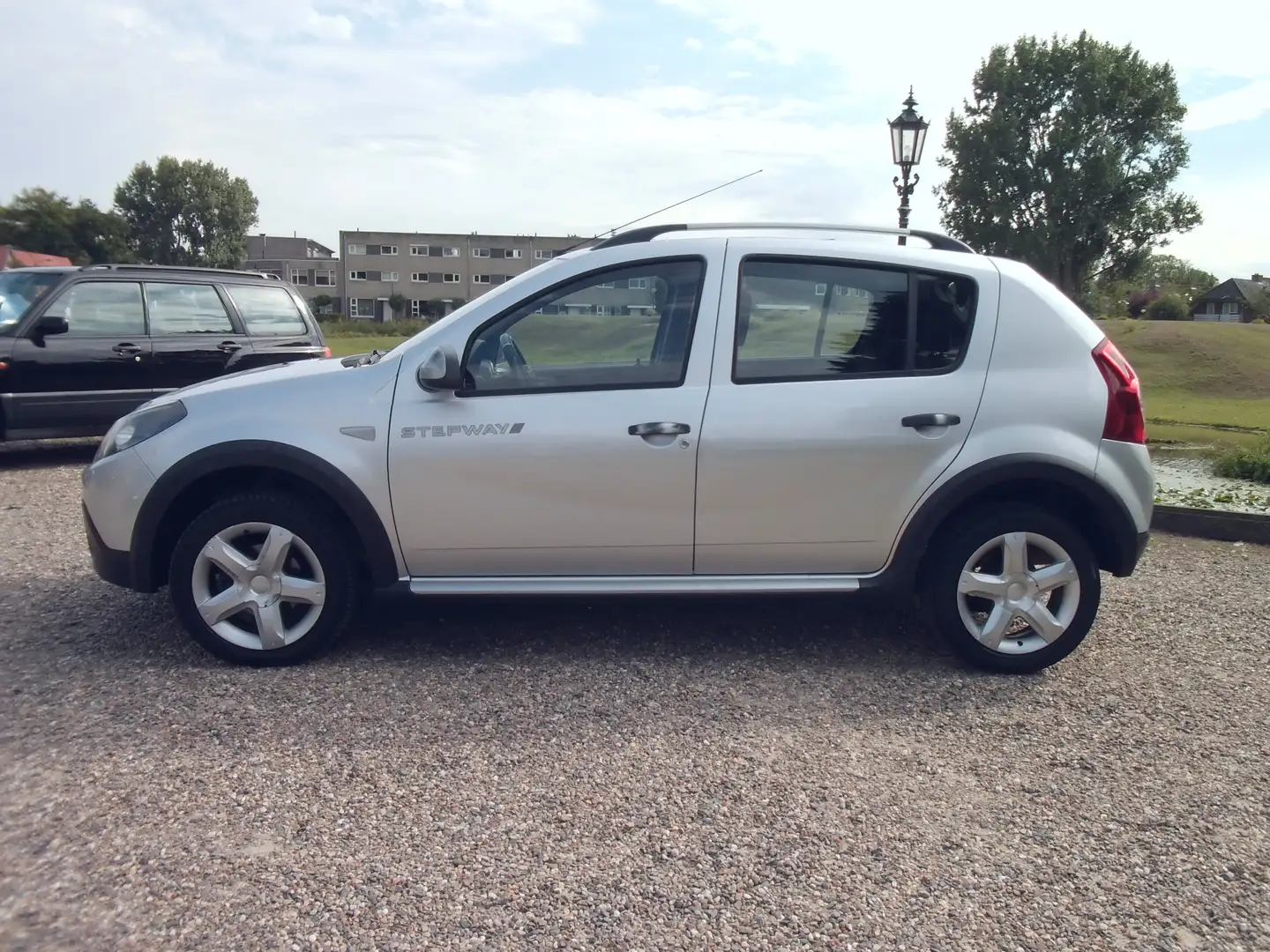 Dacia Sandero 1.6 Stepway - Airco Grijs - 2
