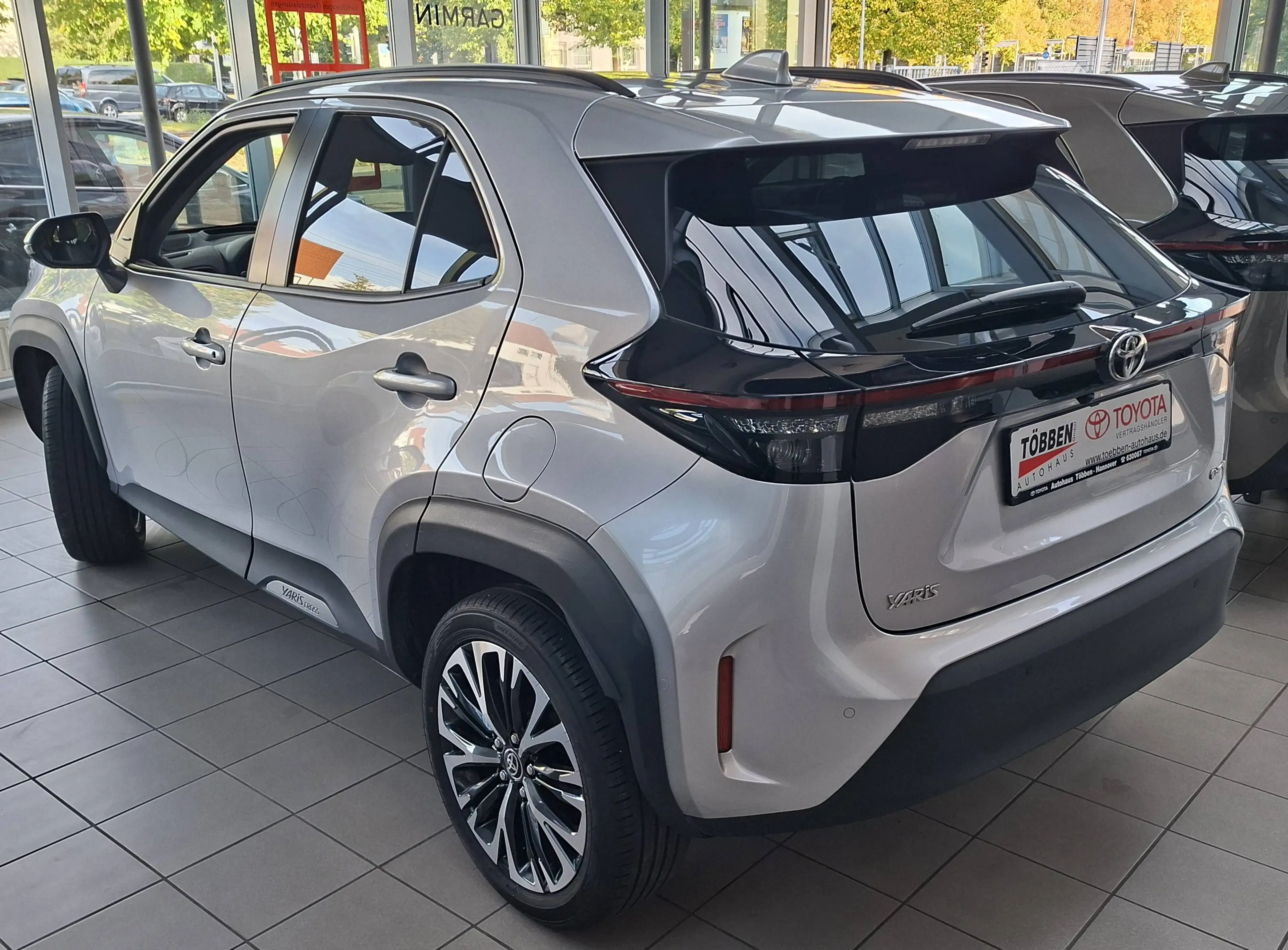 Toyota Yaris Cross Hybrid FWD Style + WKR + JBL + HUD + Garantie — photo 3