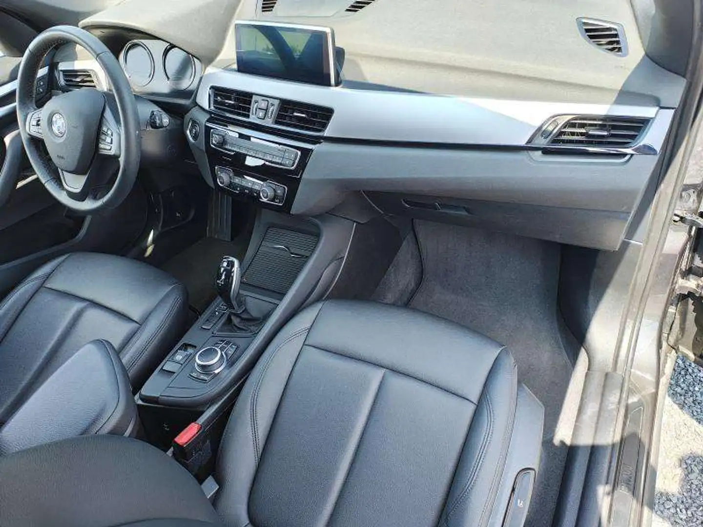 BMW X1 sDrive 16d / Auto Gris - 2