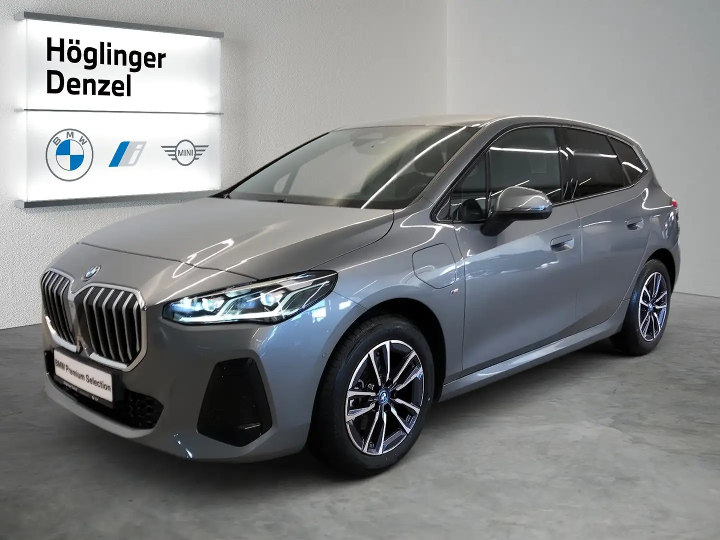 BMW 225 225e xDrive Active Tourer Grau - 2