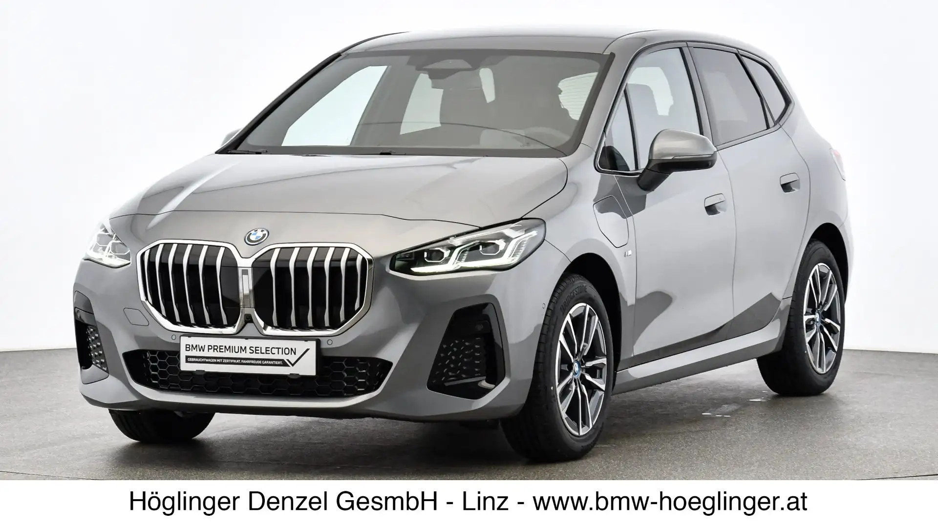 BMW 225 e xDrive Active Tourer Grau - 1
