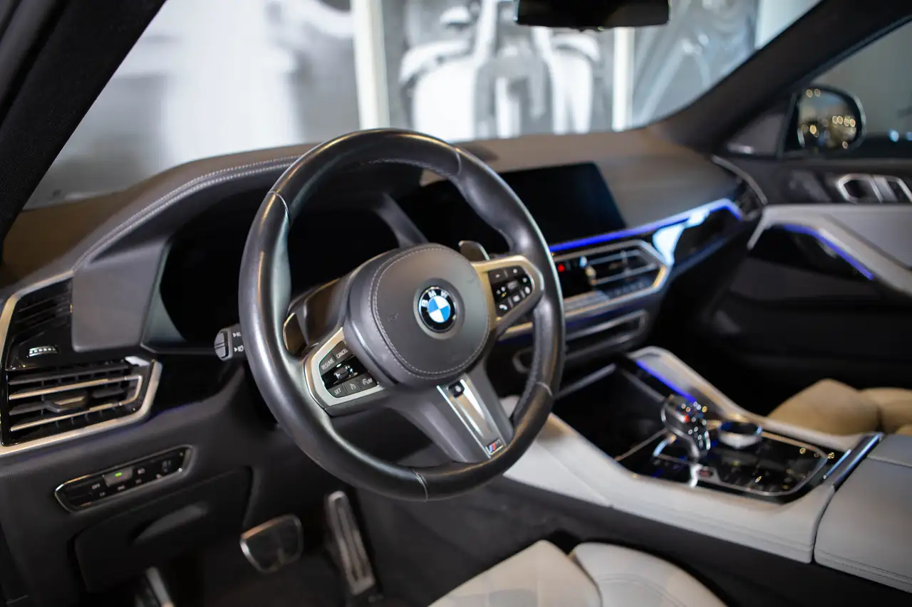 BMW X6 снимка BMW X6