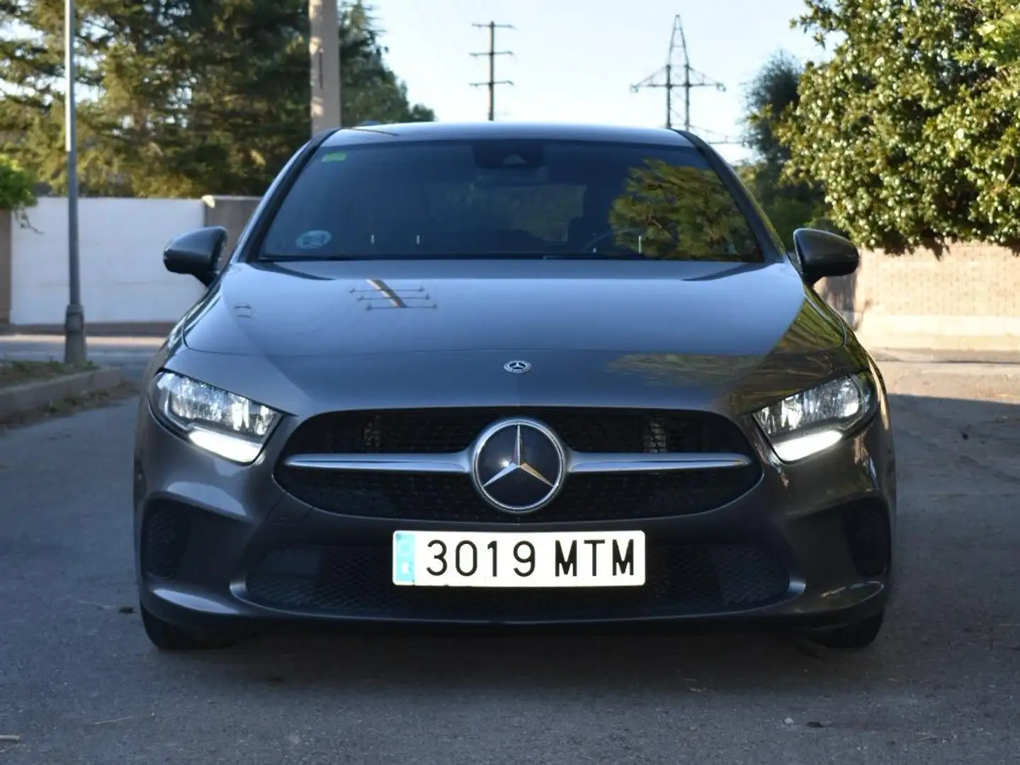 Mercedes-Benz A 180 A 180d 7G-DCT Gris - 1