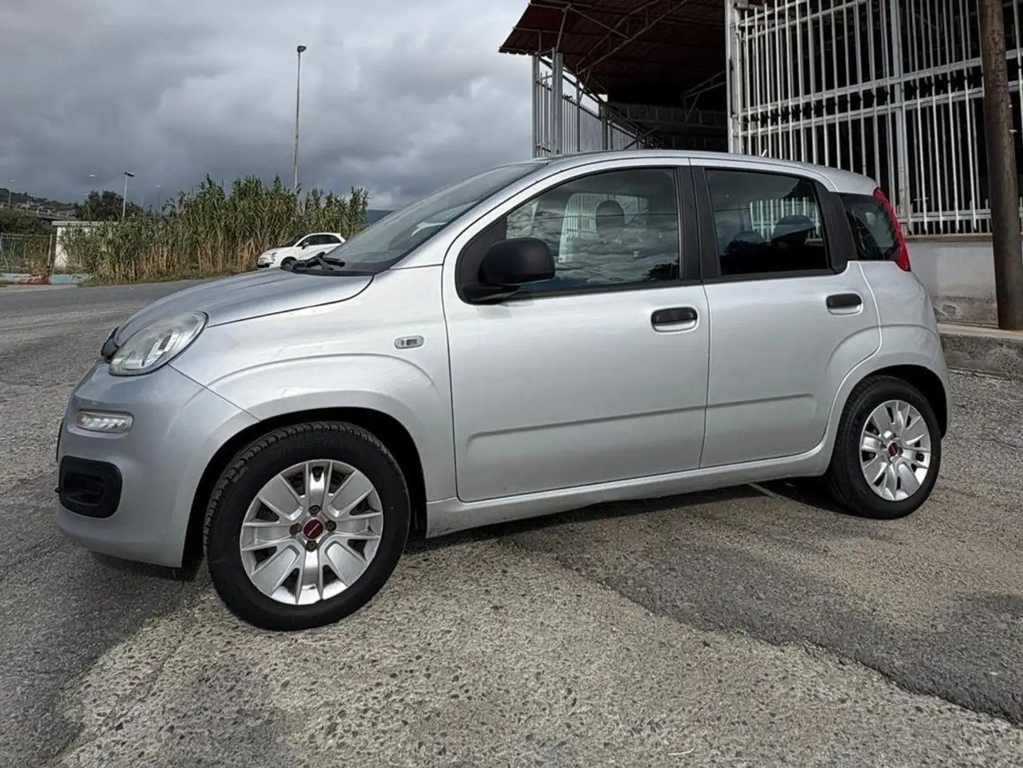Fiat Panda Panda 1.2 Lounge 69cv E6 Argento - 2