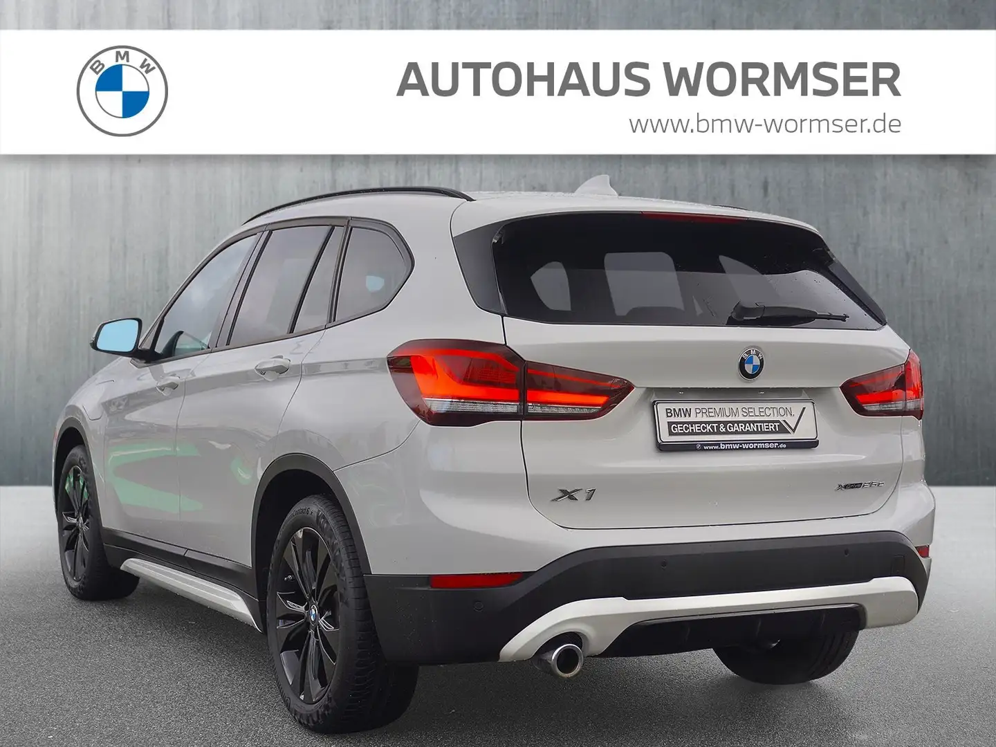 BMW X1 xDrive25e Sport Line DAB LED Navi Tempomat Weiß - 2